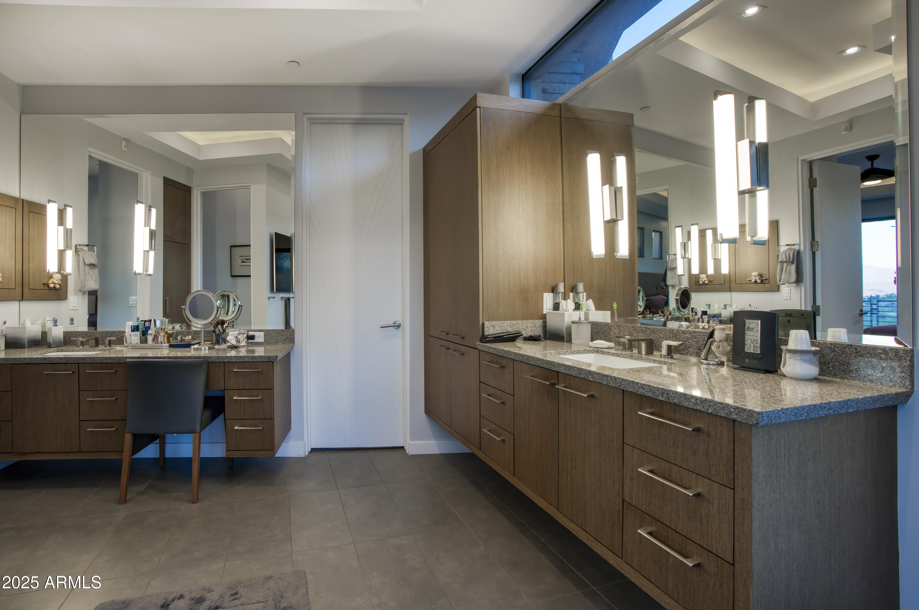 EAGLES NEST - Residential