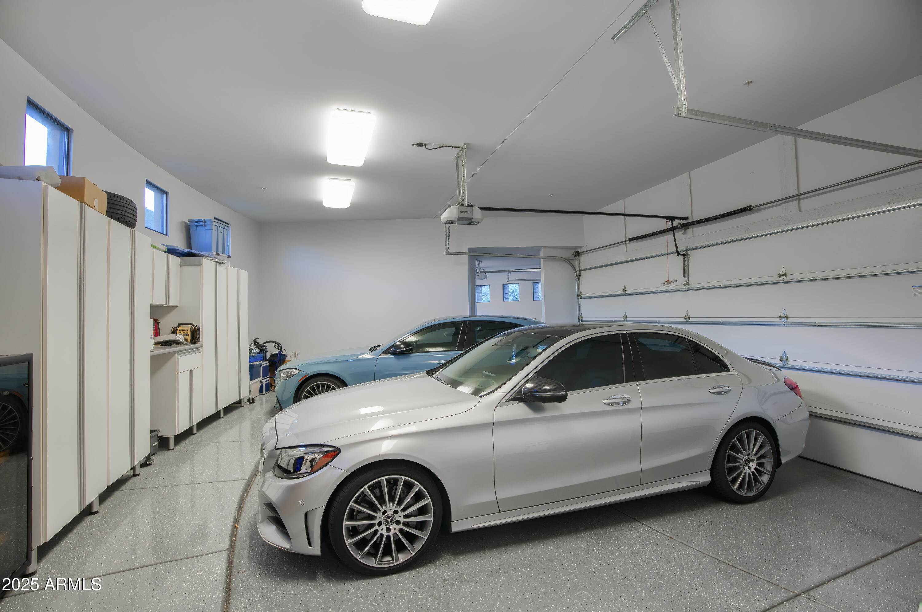 EAGLES NEST - Residential