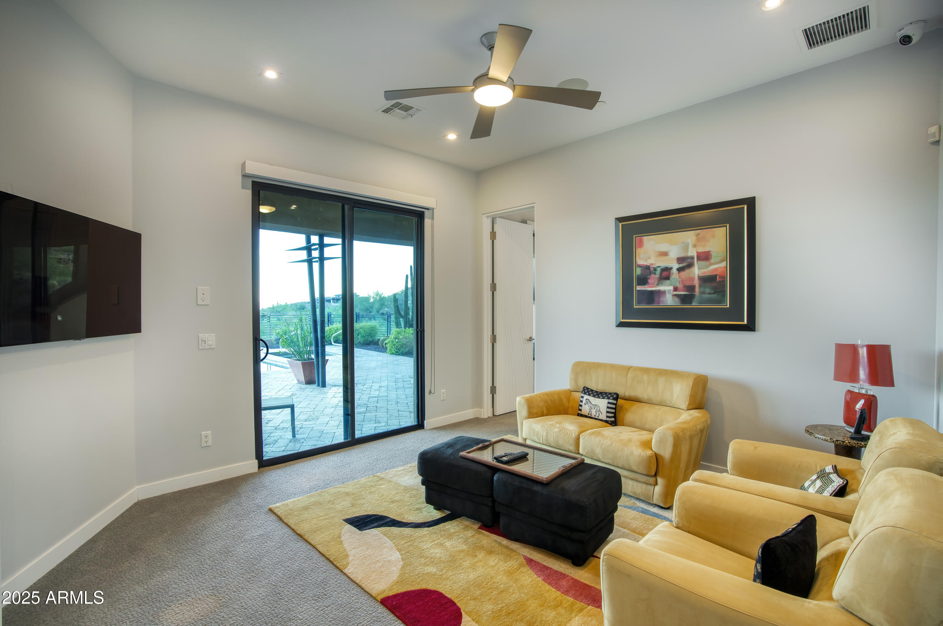EAGLES NEST - Residential