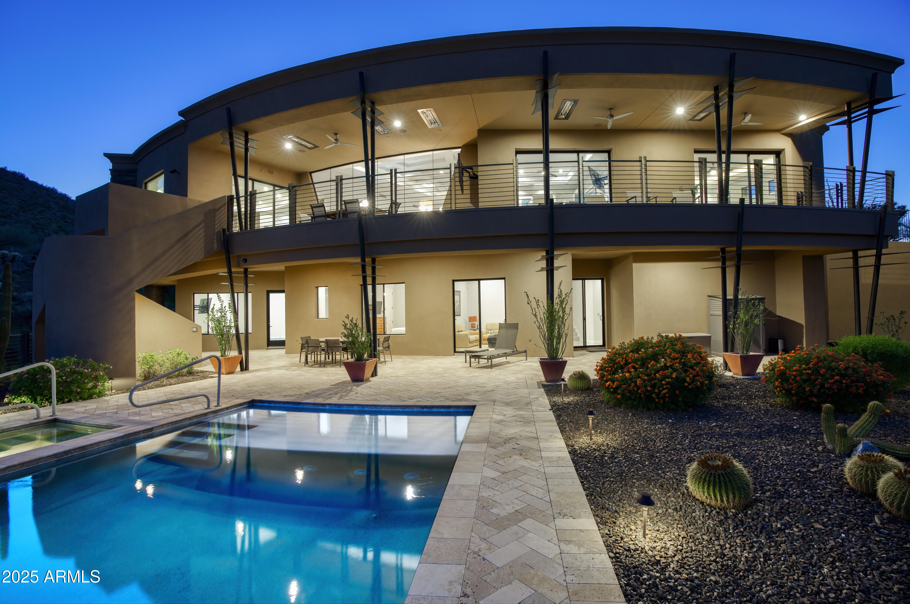 EAGLES NEST - Residential