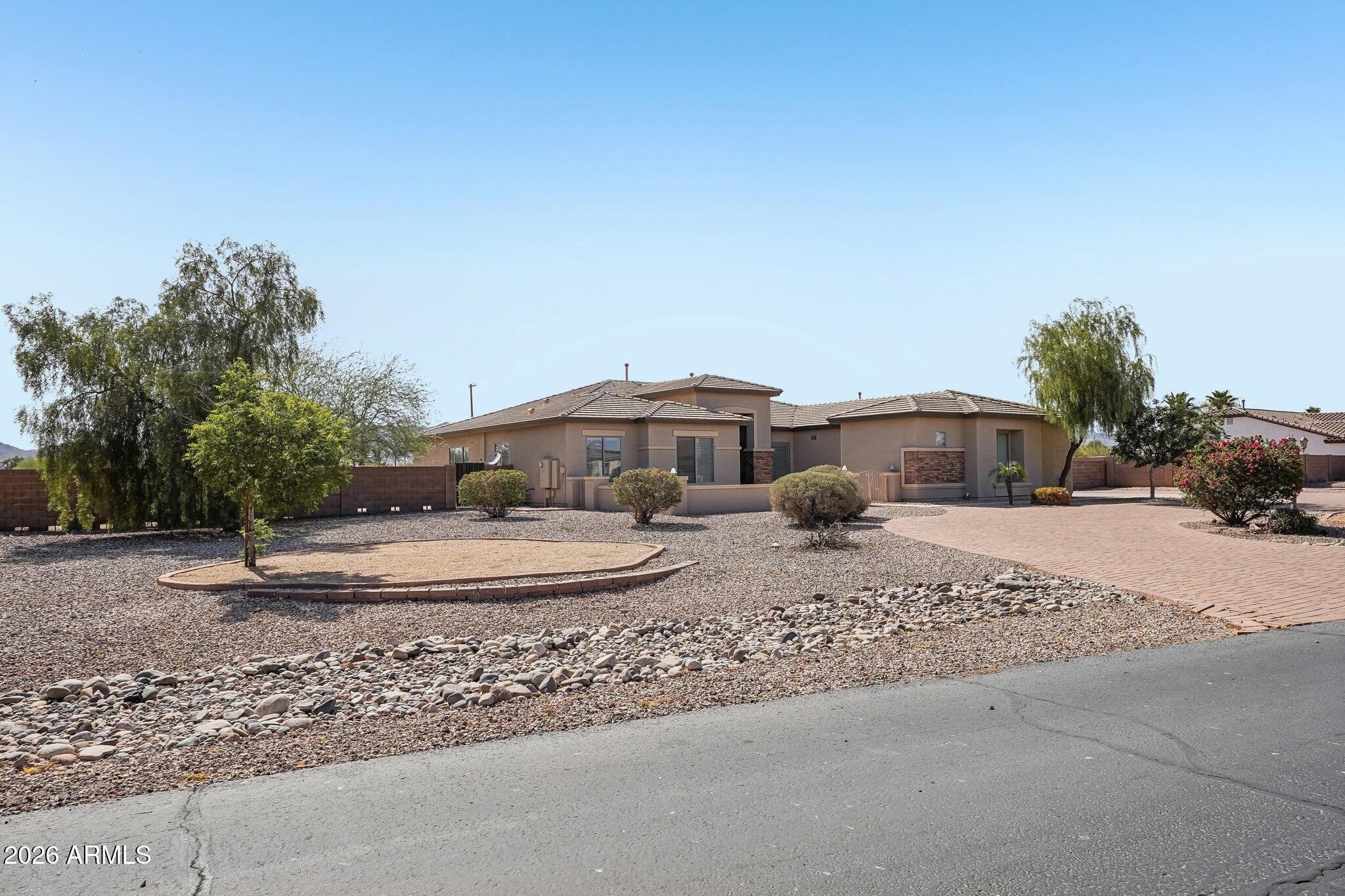 LITCHFIELD FARMS - Residential
