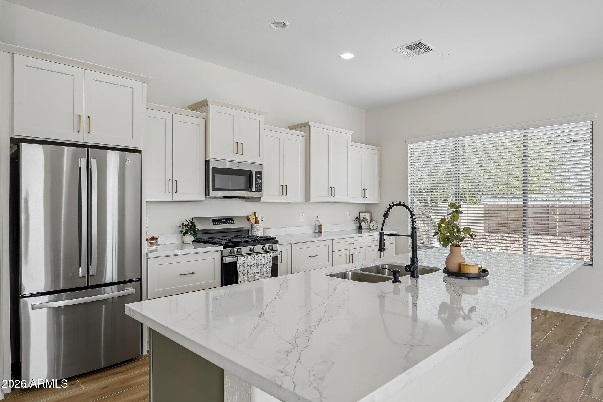 LITCHFIELD FARMS - Residential