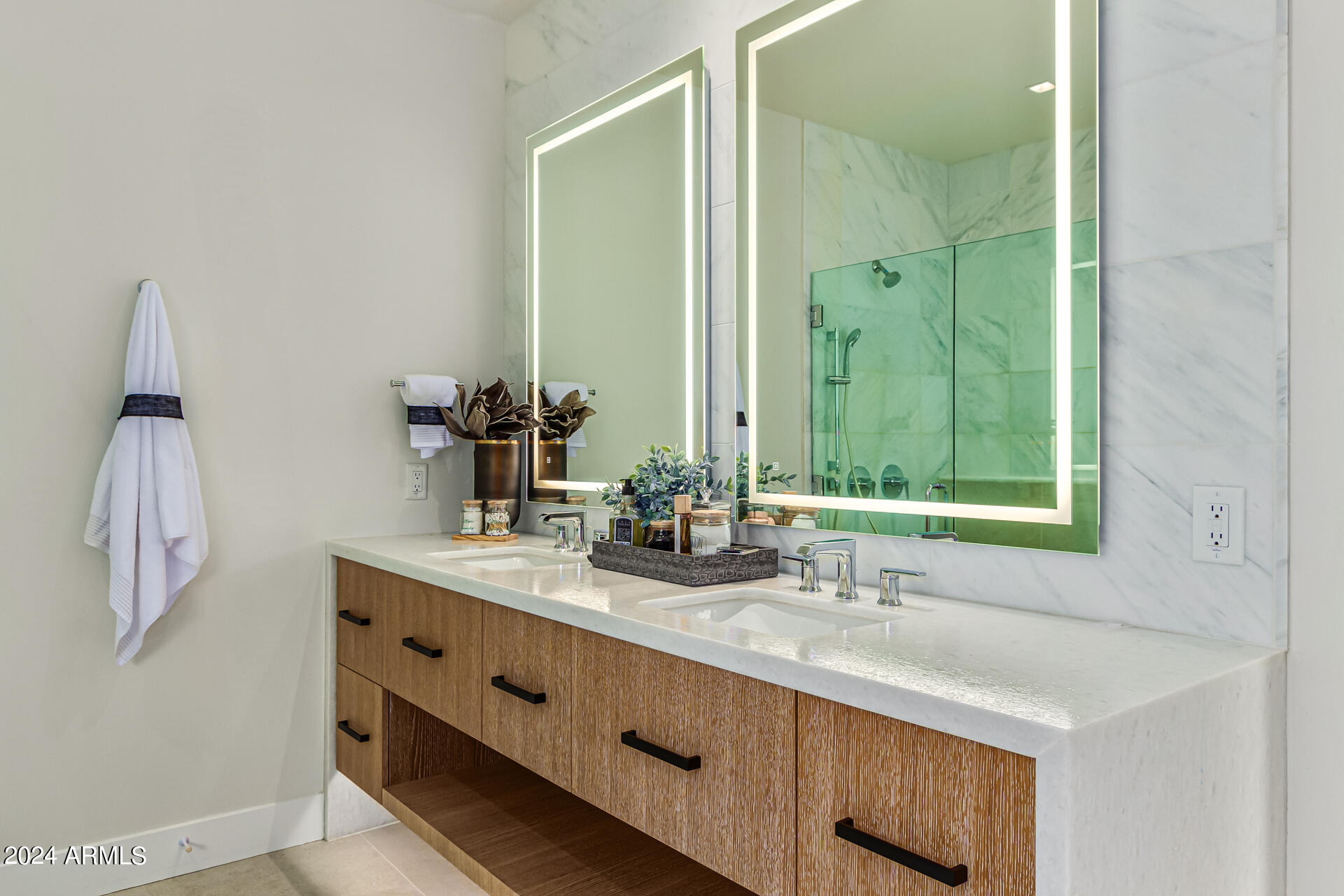 ASCENT AT THE PHOENICIAN GOLF VILLAS CONDOMINIUM - Residential