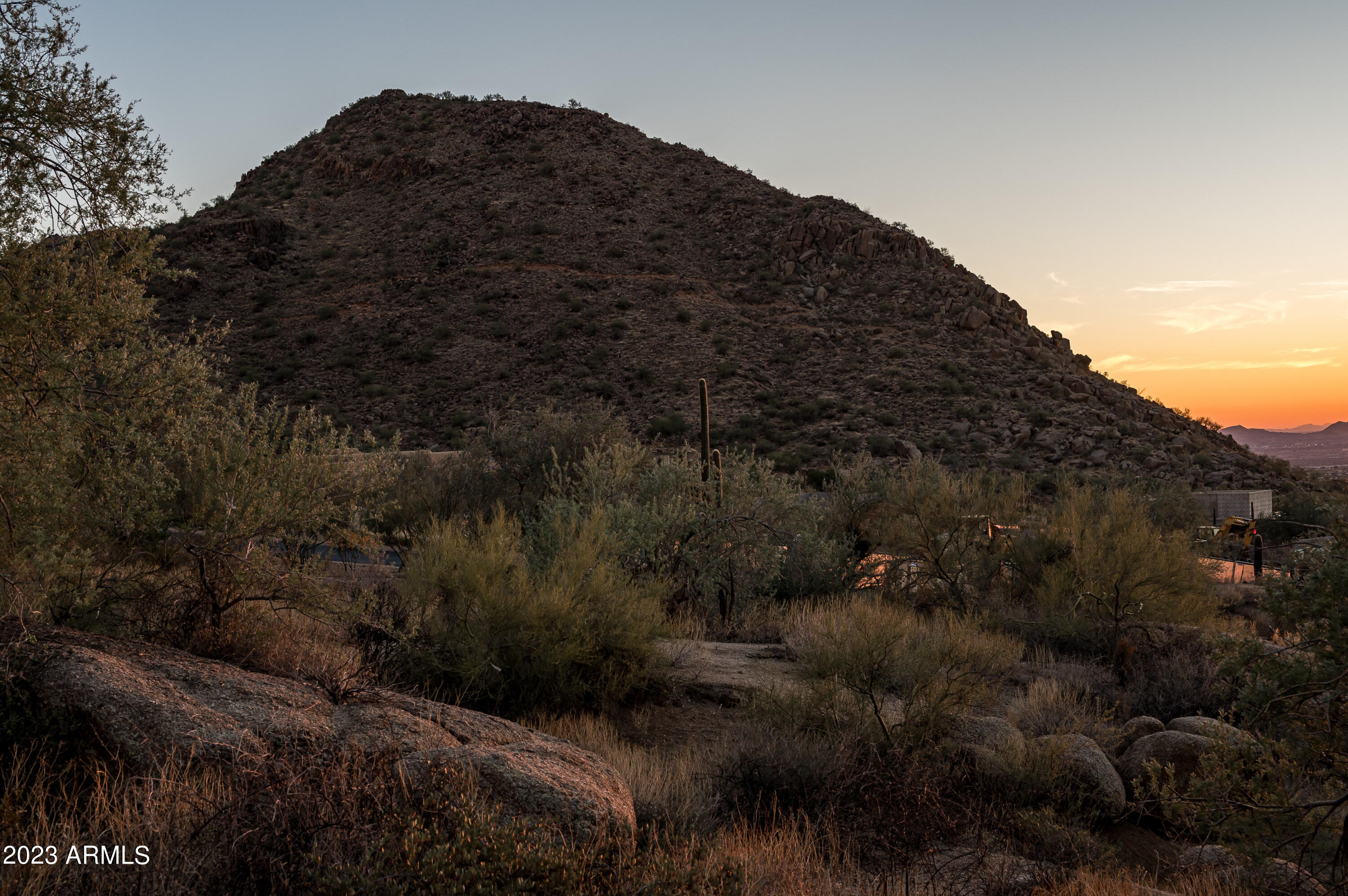ESTANCIA - Land