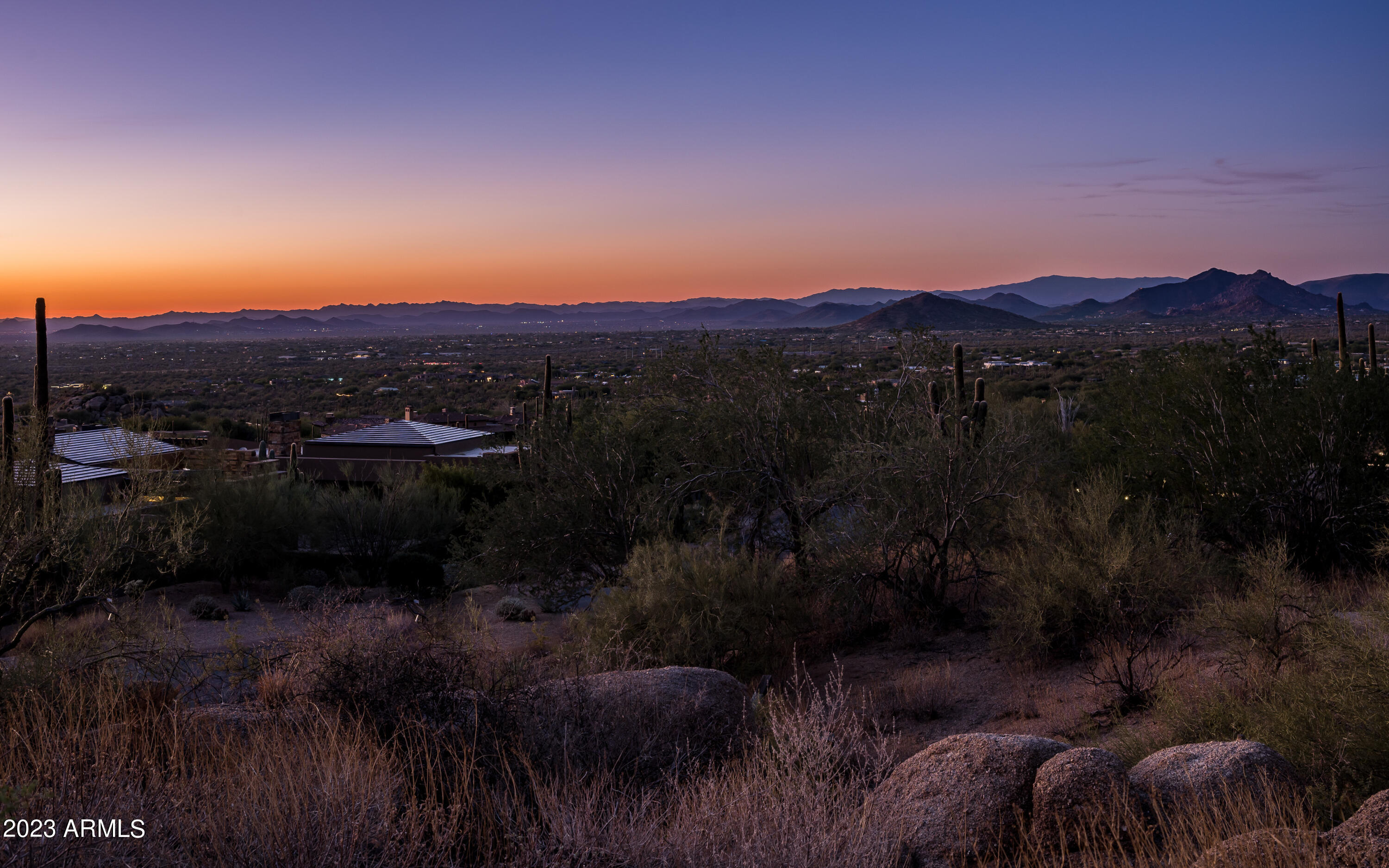 ESTANCIA - Land