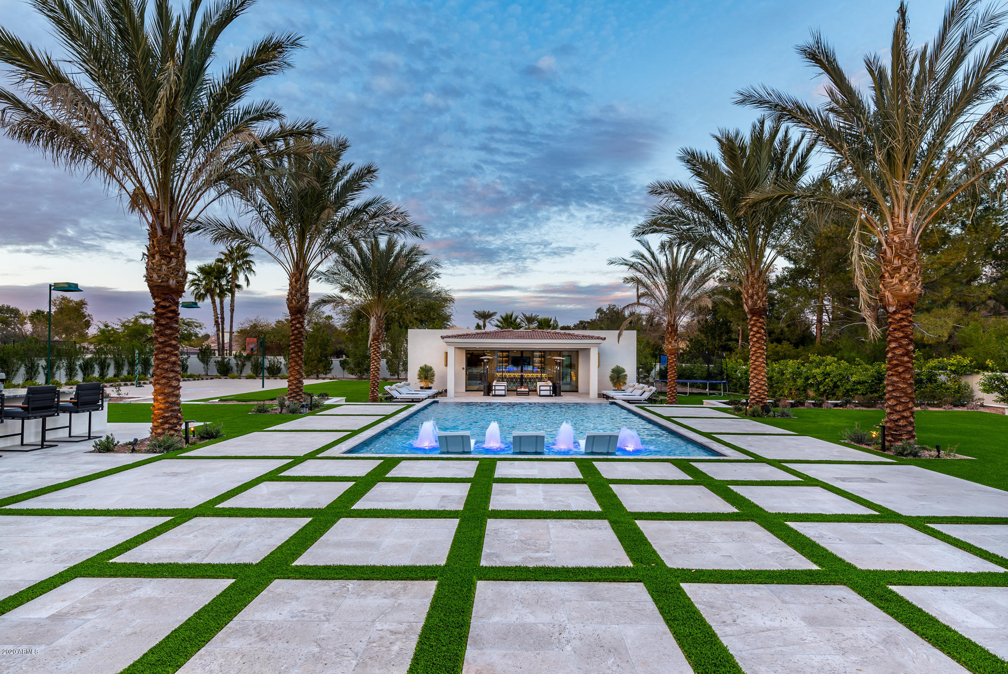 TIERRA MADRE UNIT 2 - Residential