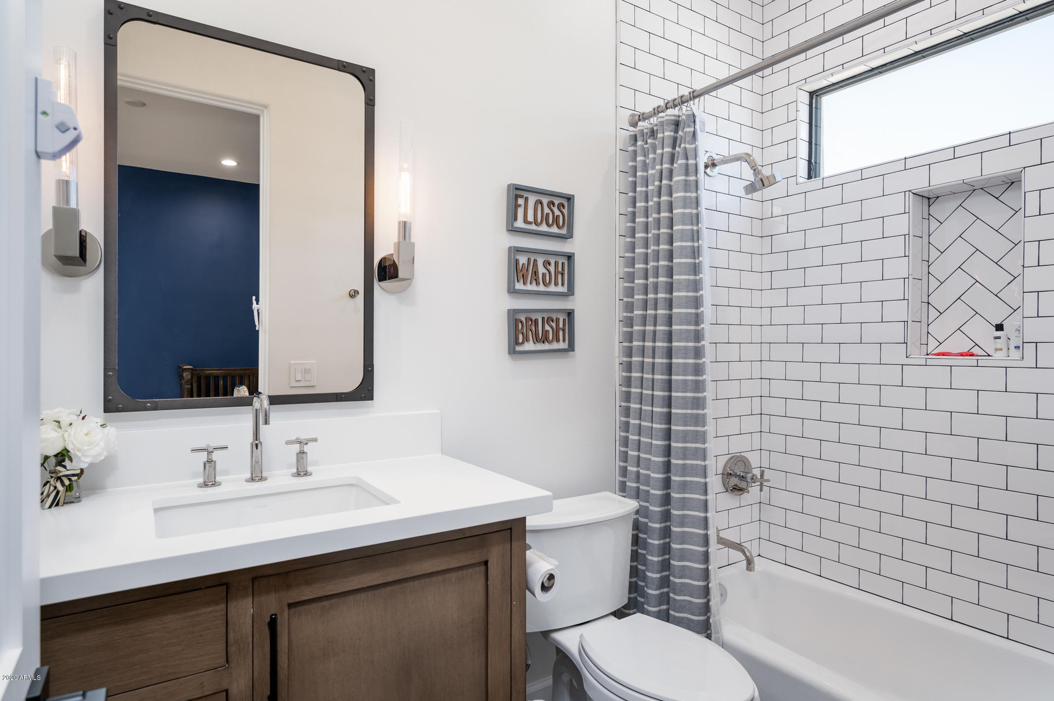 TIERRA MADRE UNIT 2 - Residential