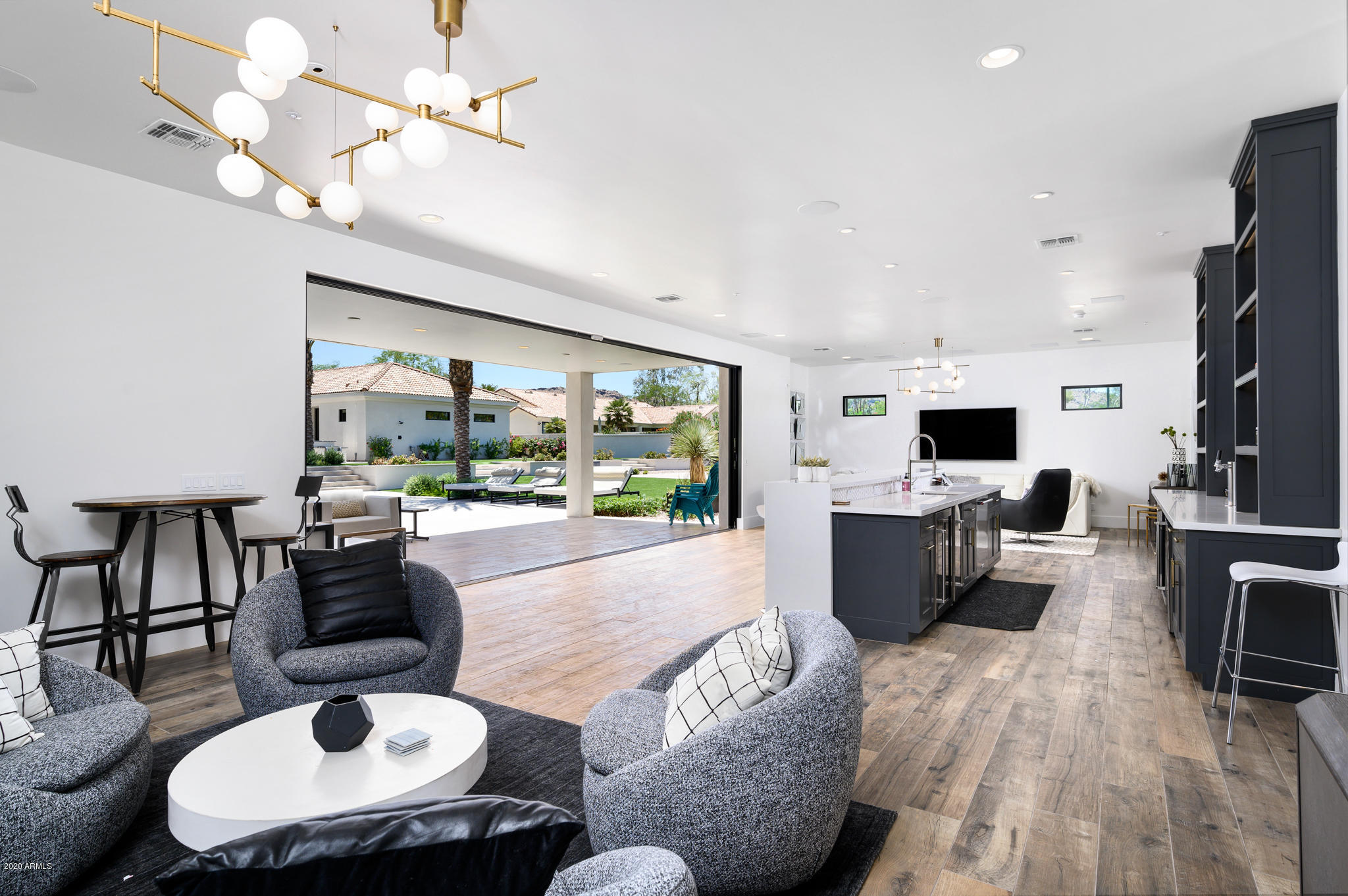 TIERRA MADRE UNIT 2 - Residential