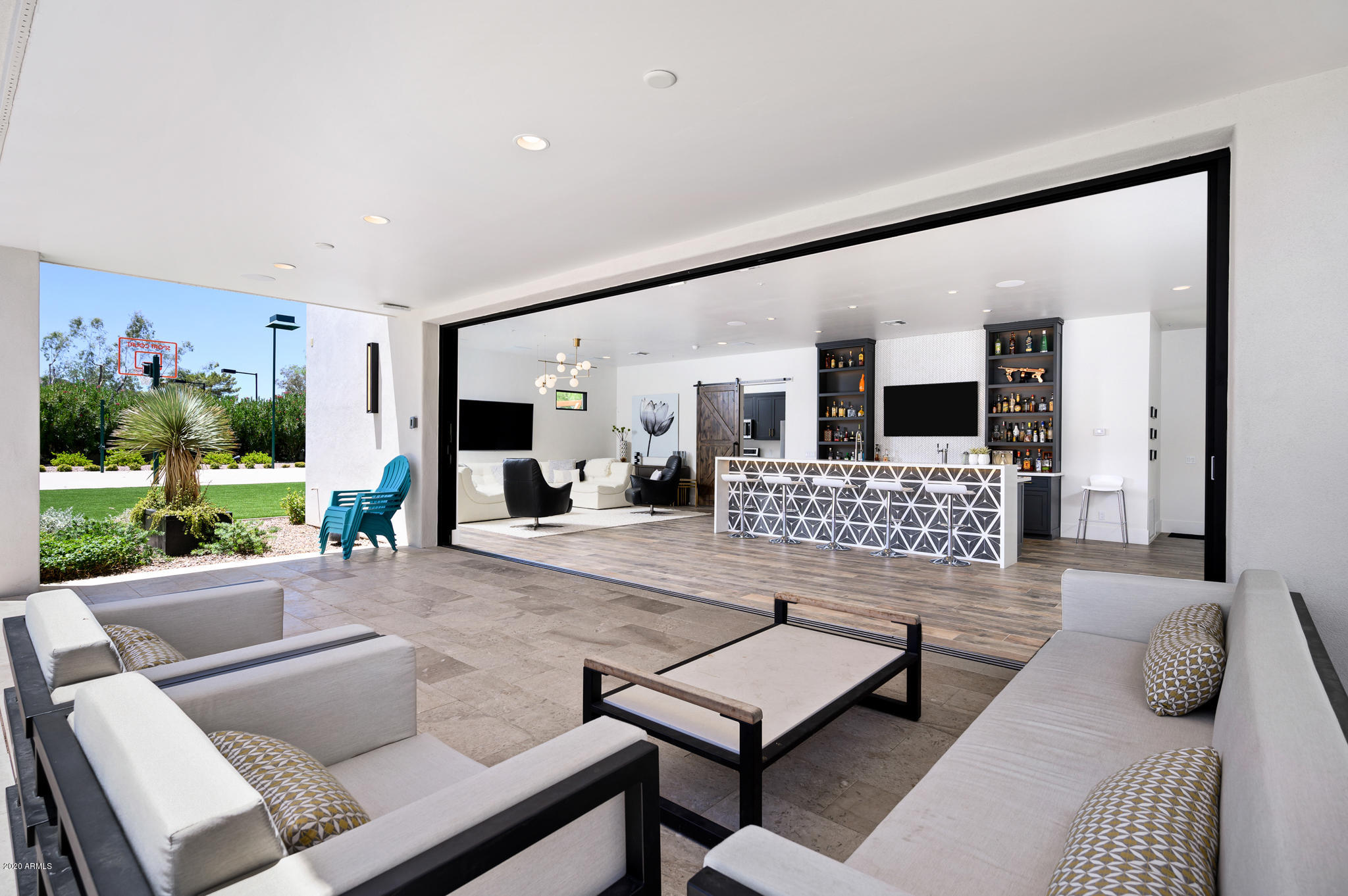 TIERRA MADRE UNIT 2 - Residential