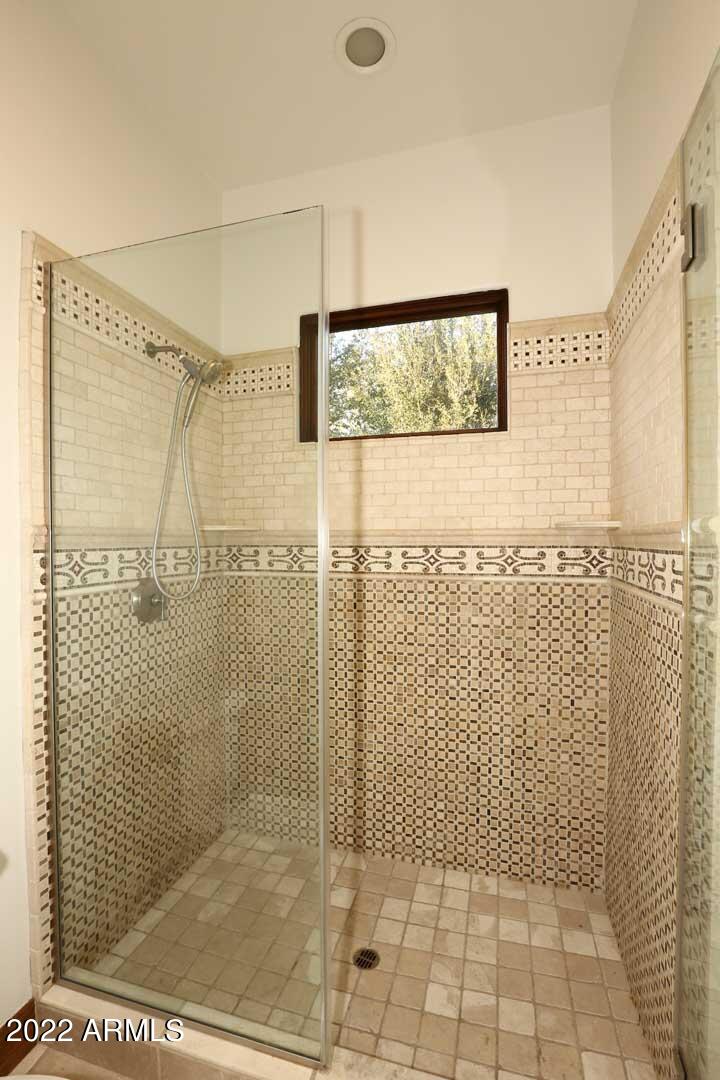 CASA BLANCA ESTATES LOT 20-37 & TR A - Residential