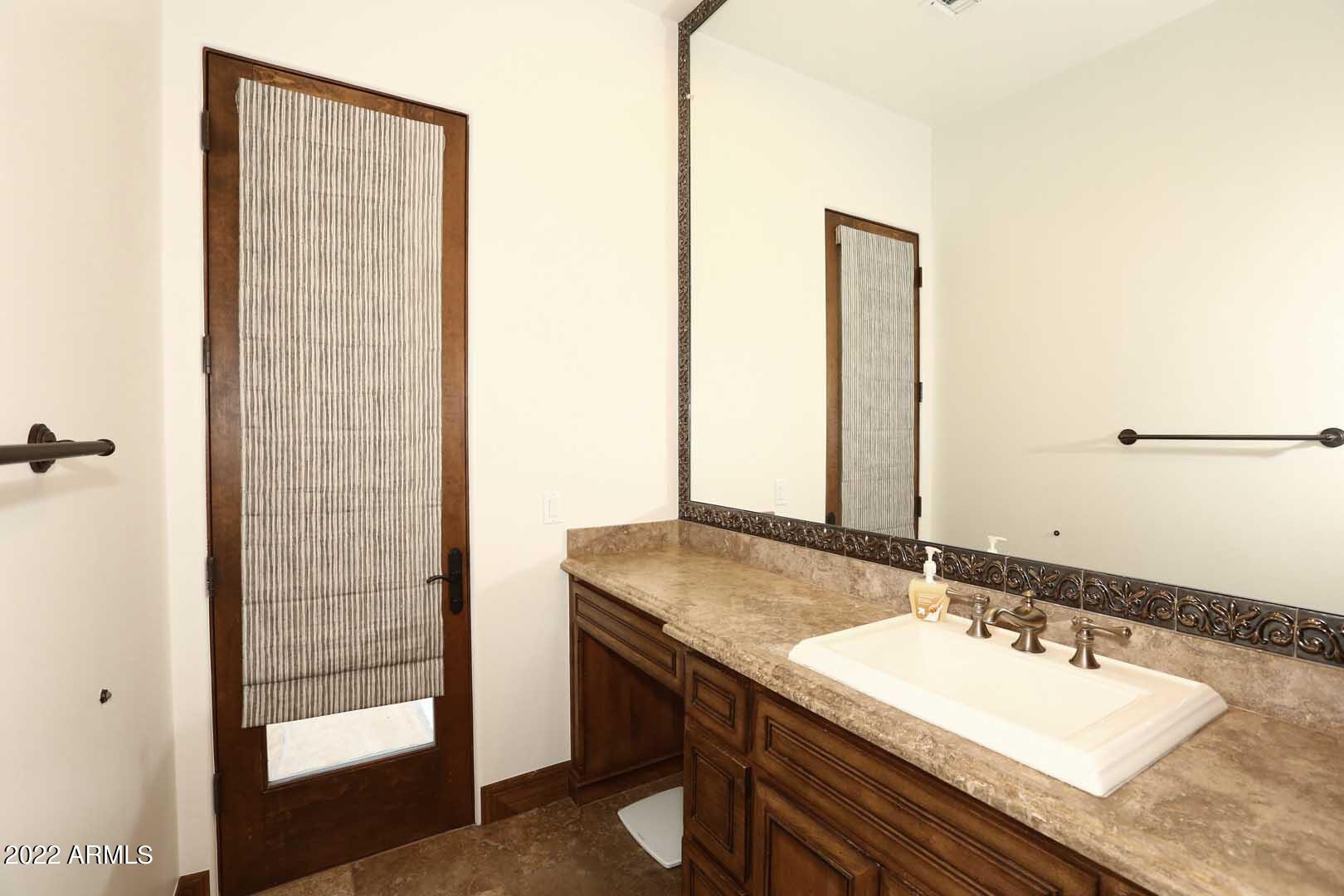 CASA BLANCA ESTATES LOT 20-37 & TR A - Residential