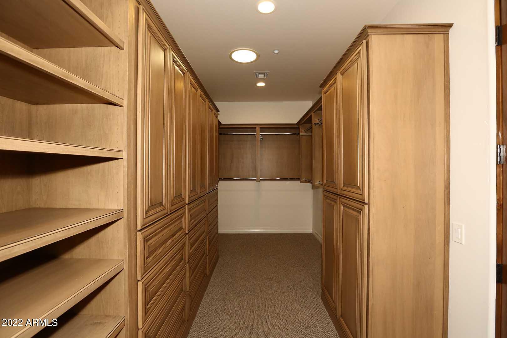 CASA BLANCA ESTATES LOT 20-37 & TR A - Residential