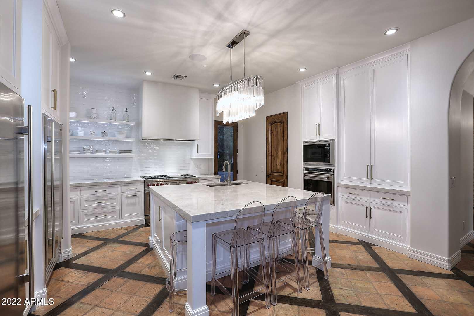 CASA BLANCA ESTATES LOT 20-37 & TR A - Residential