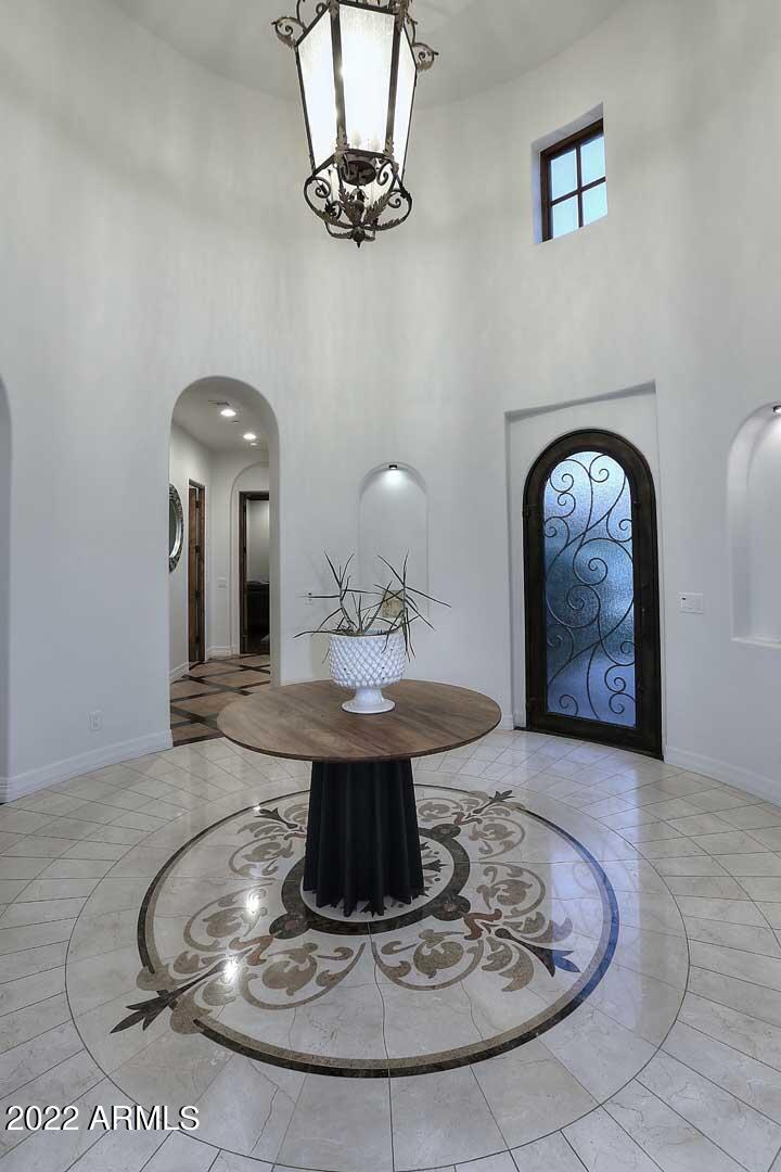 CASA BLANCA ESTATES LOT 20-37 & TR A - Residential