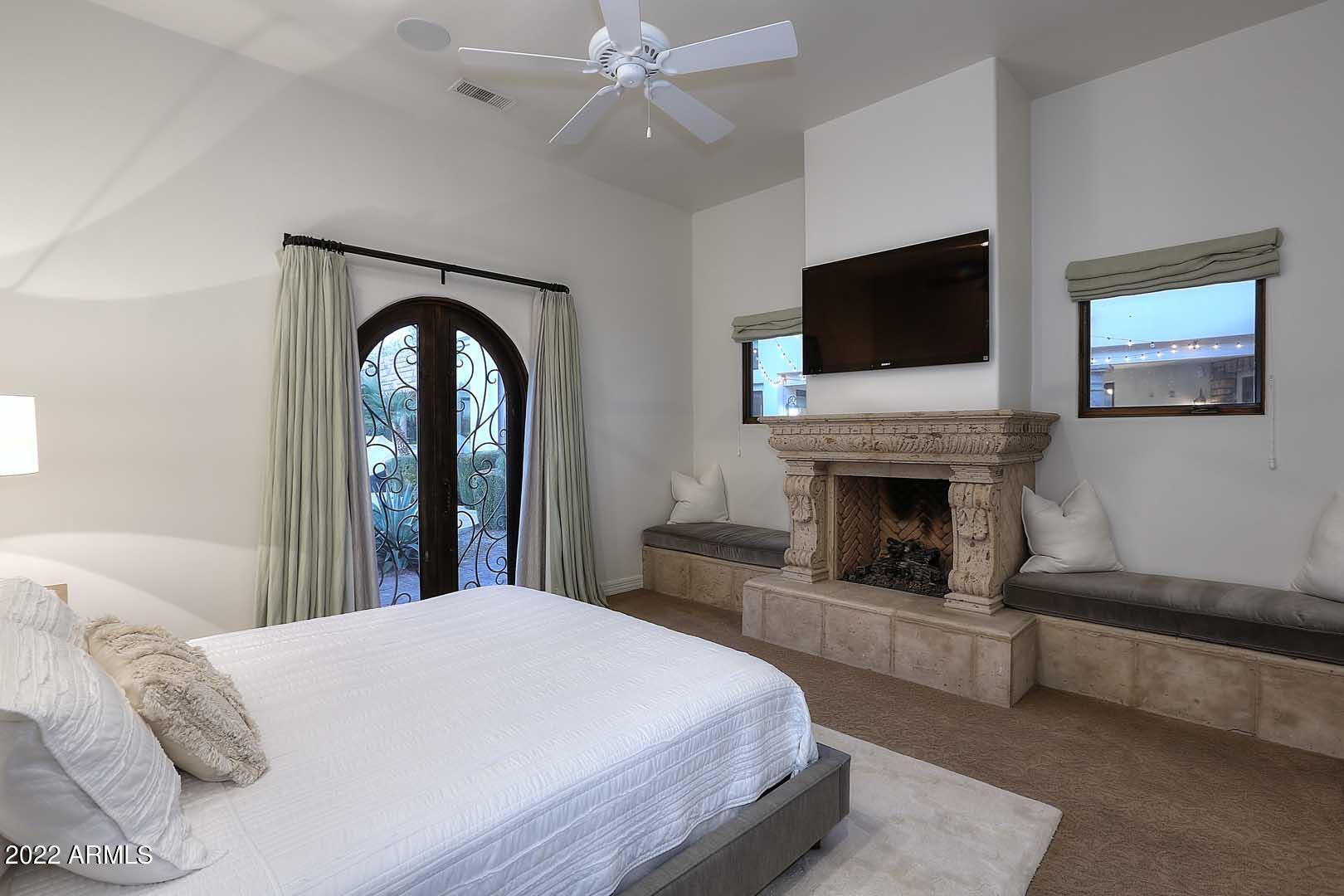 CASA BLANCA ESTATES LOT 20-37 & TR A - Residential