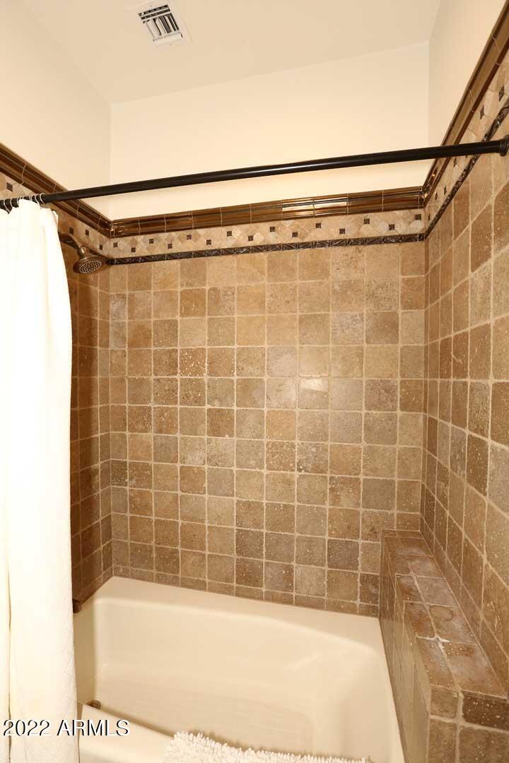 CASA BLANCA ESTATES LOT 20-37 & TR A - Residential