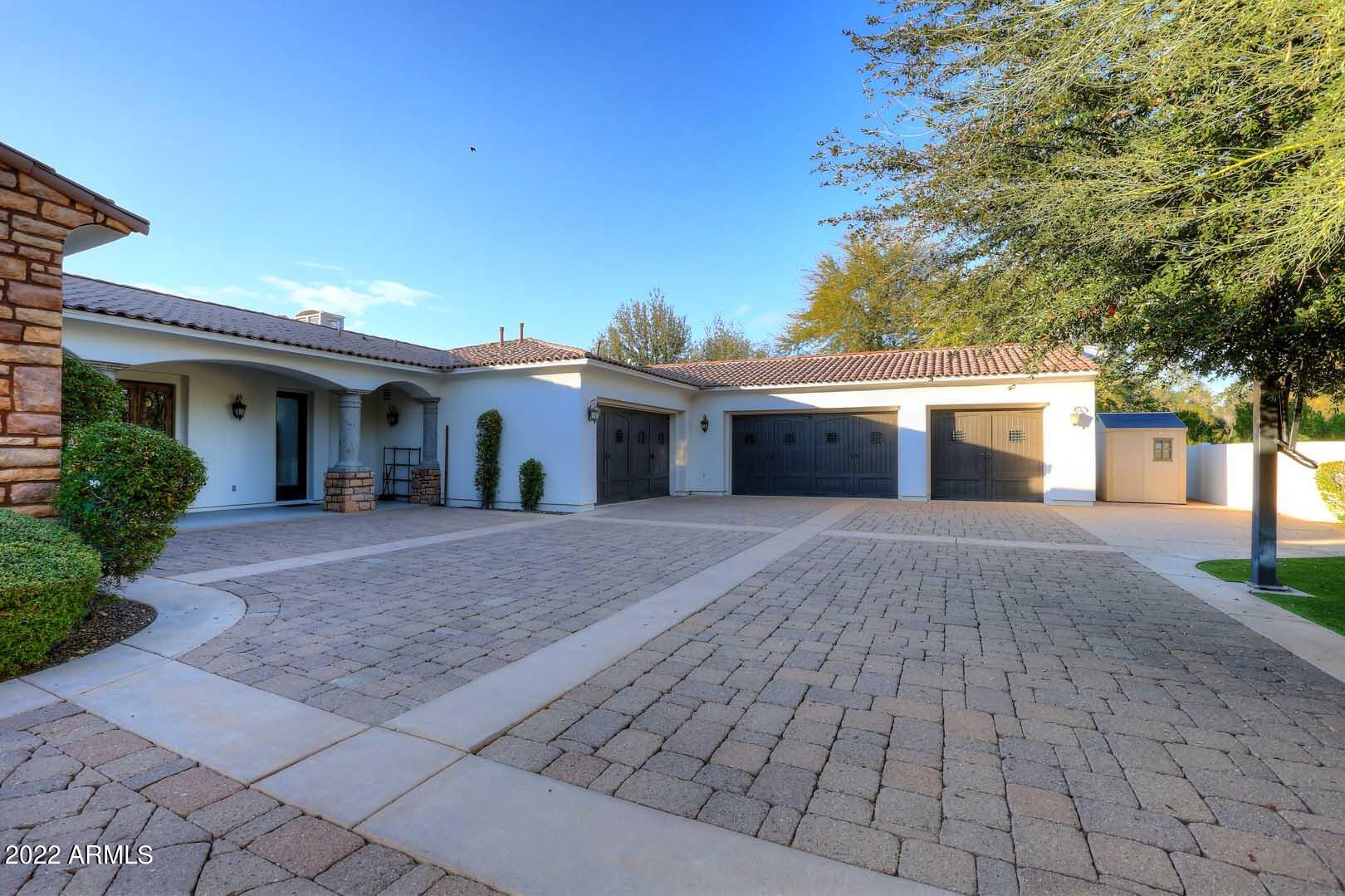 CASA BLANCA ESTATES LOT 20-37 & TR A - Residential