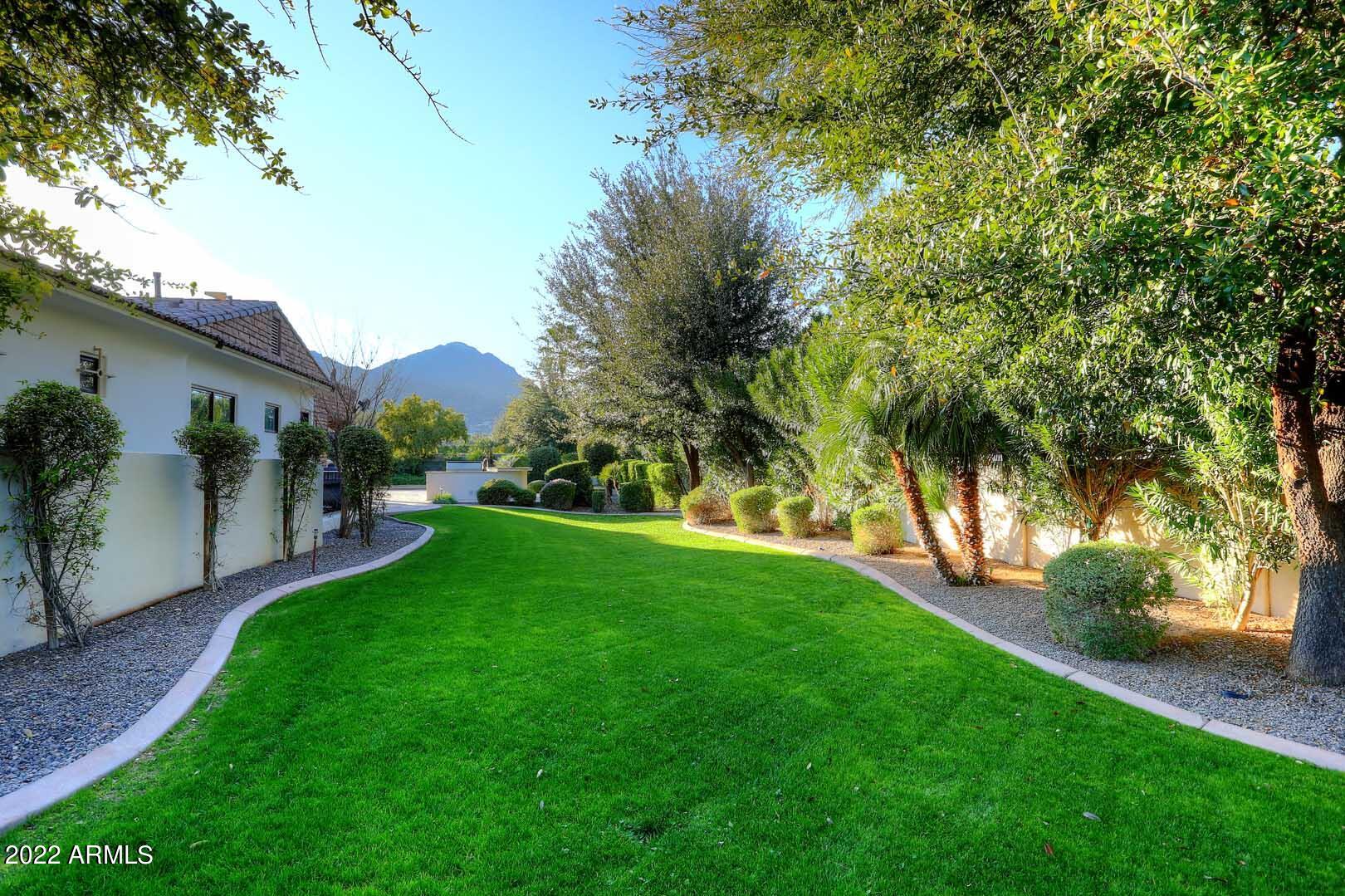 CASA BLANCA ESTATES LOT 20-37 & TR A - Residential