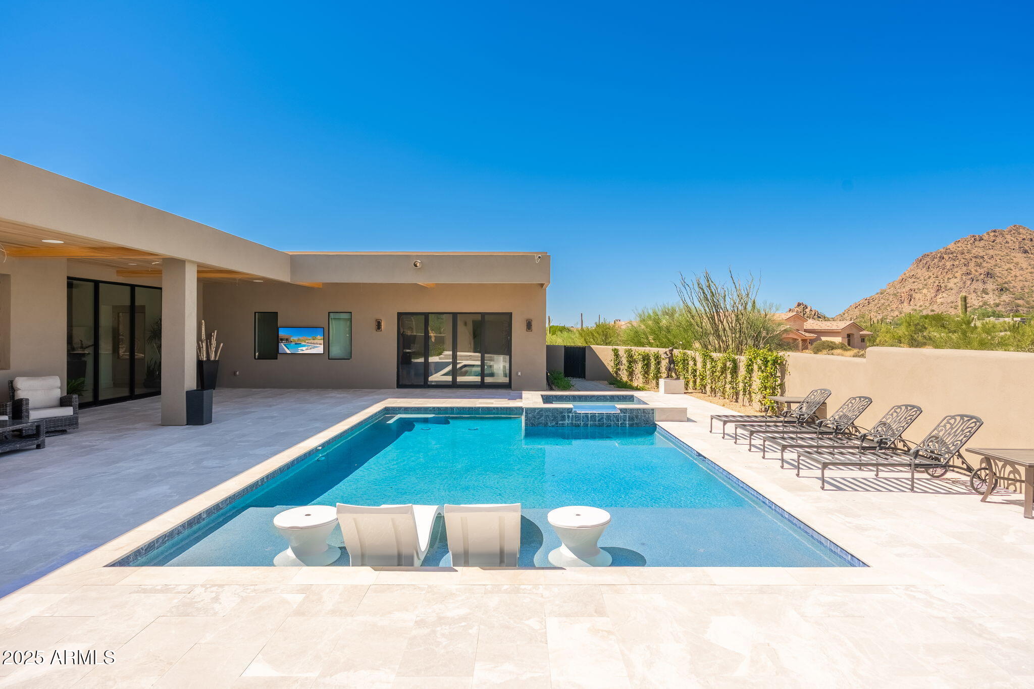 EAGLES GLEN - Residential