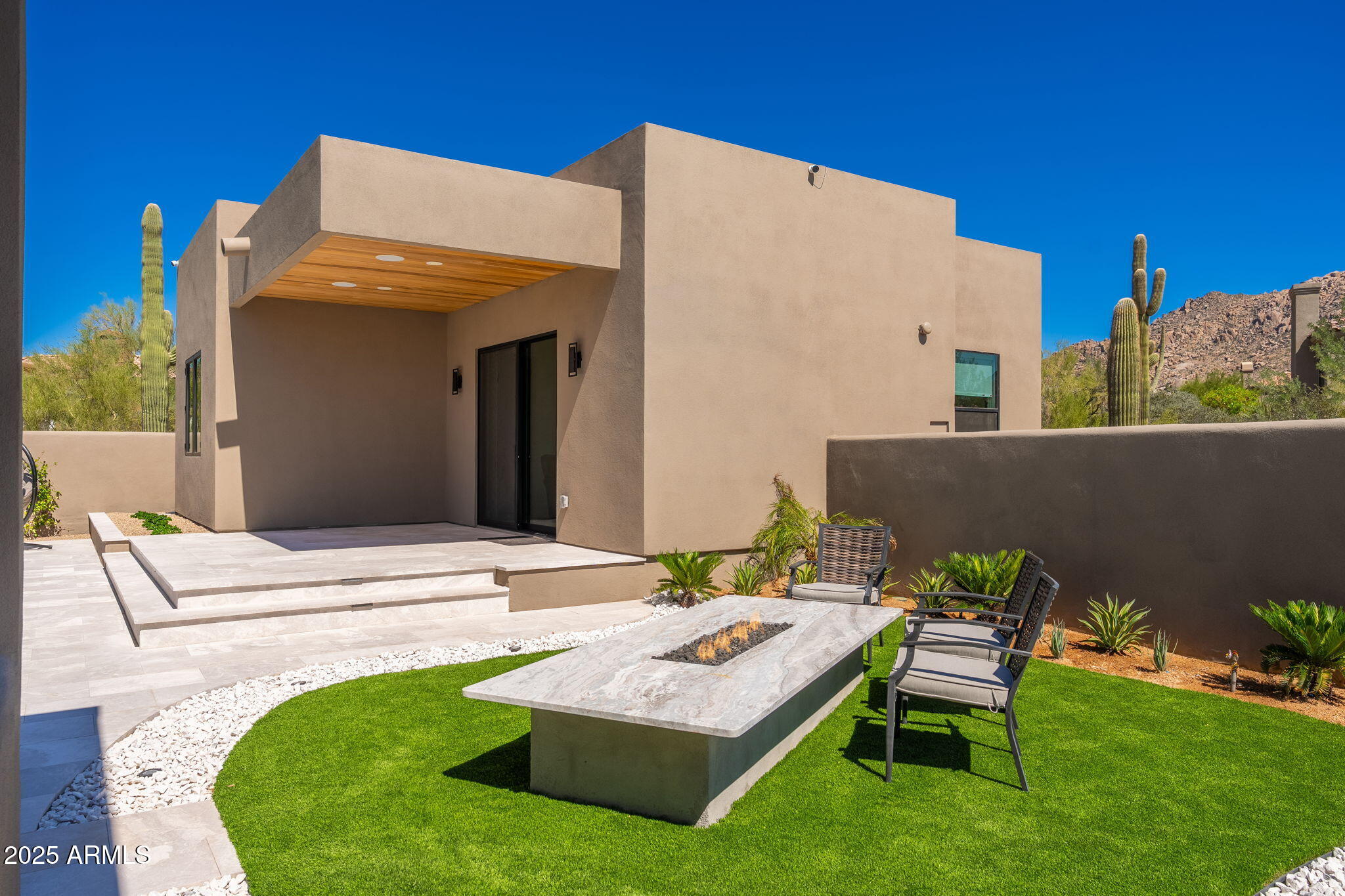 EAGLES GLEN - Residential