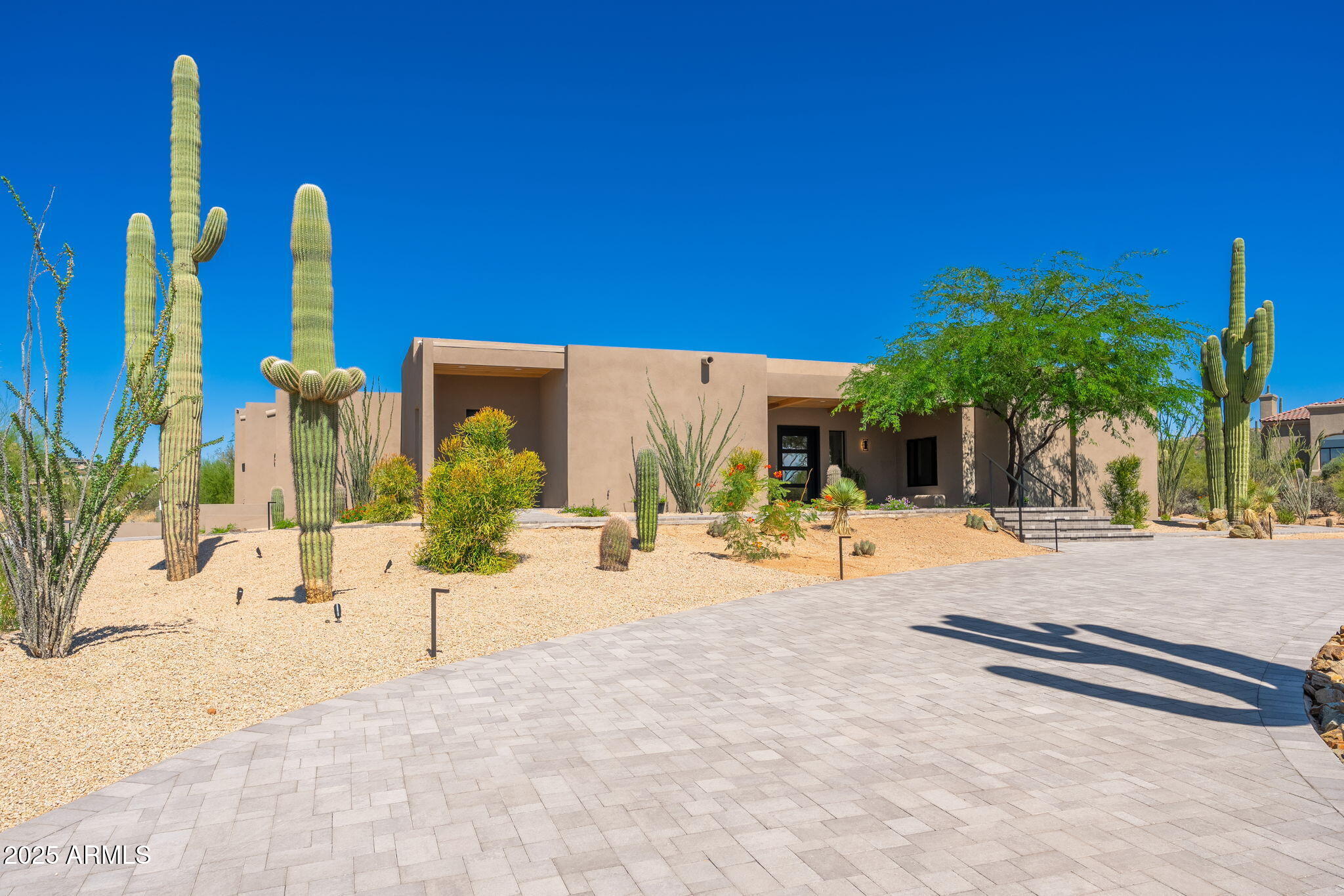 EAGLES GLEN - Residential