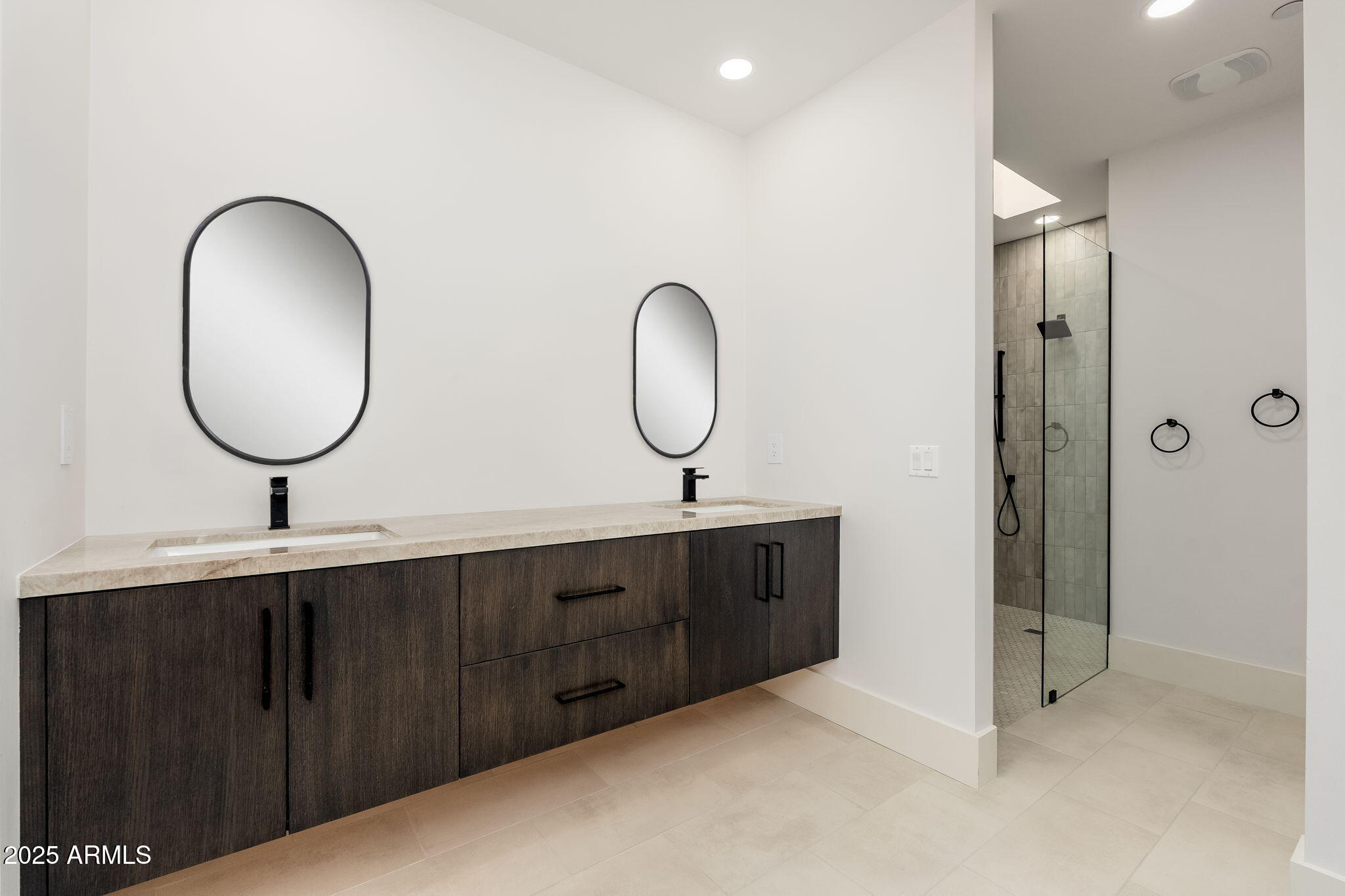 EAGLES GLEN - Residential