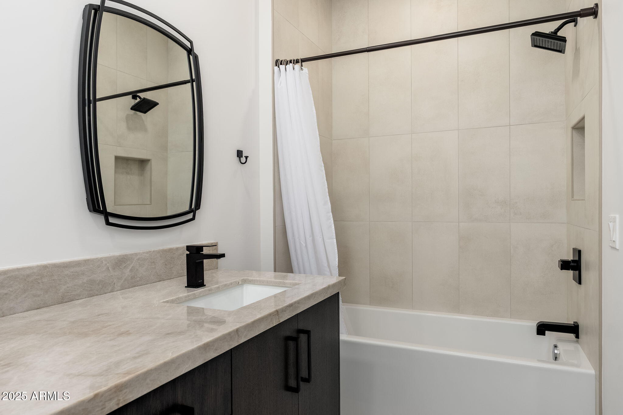 EAGLES GLEN - Residential