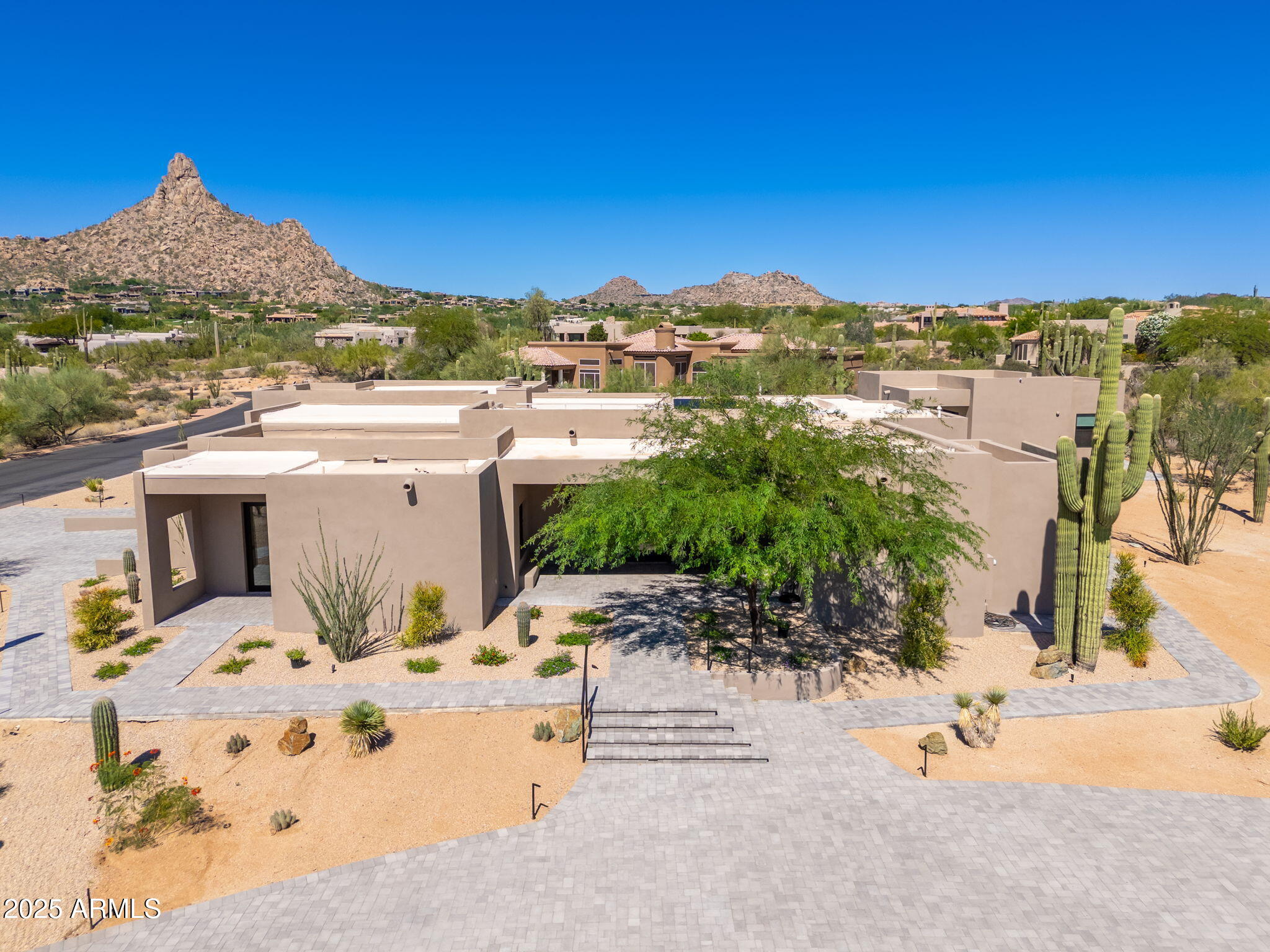 EAGLES GLEN - Residential
