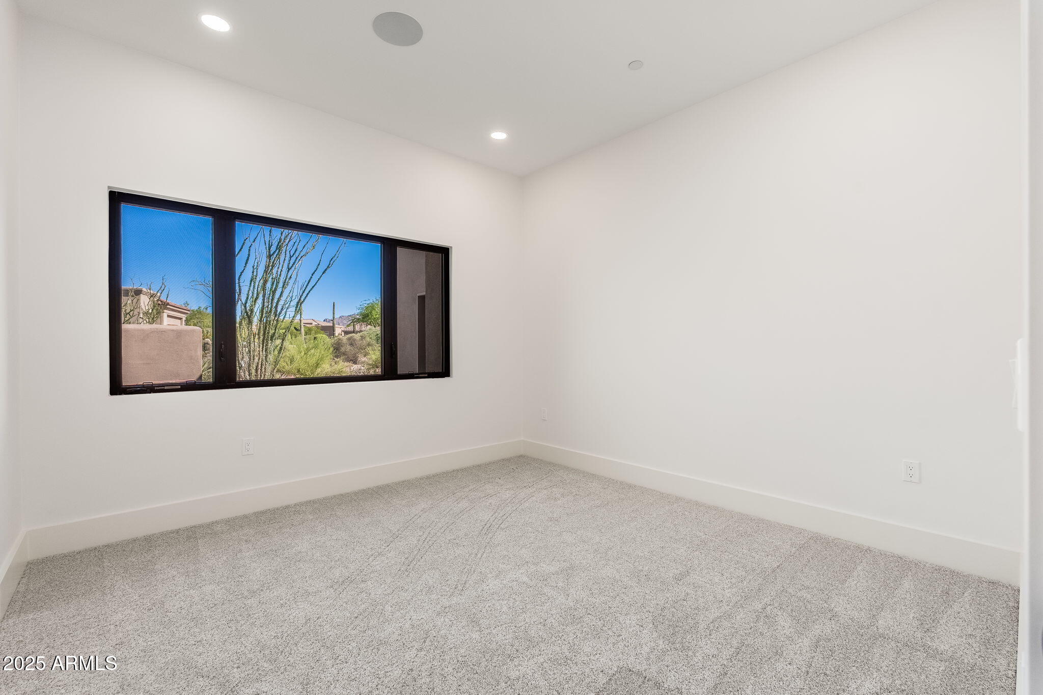 EAGLES GLEN - Residential