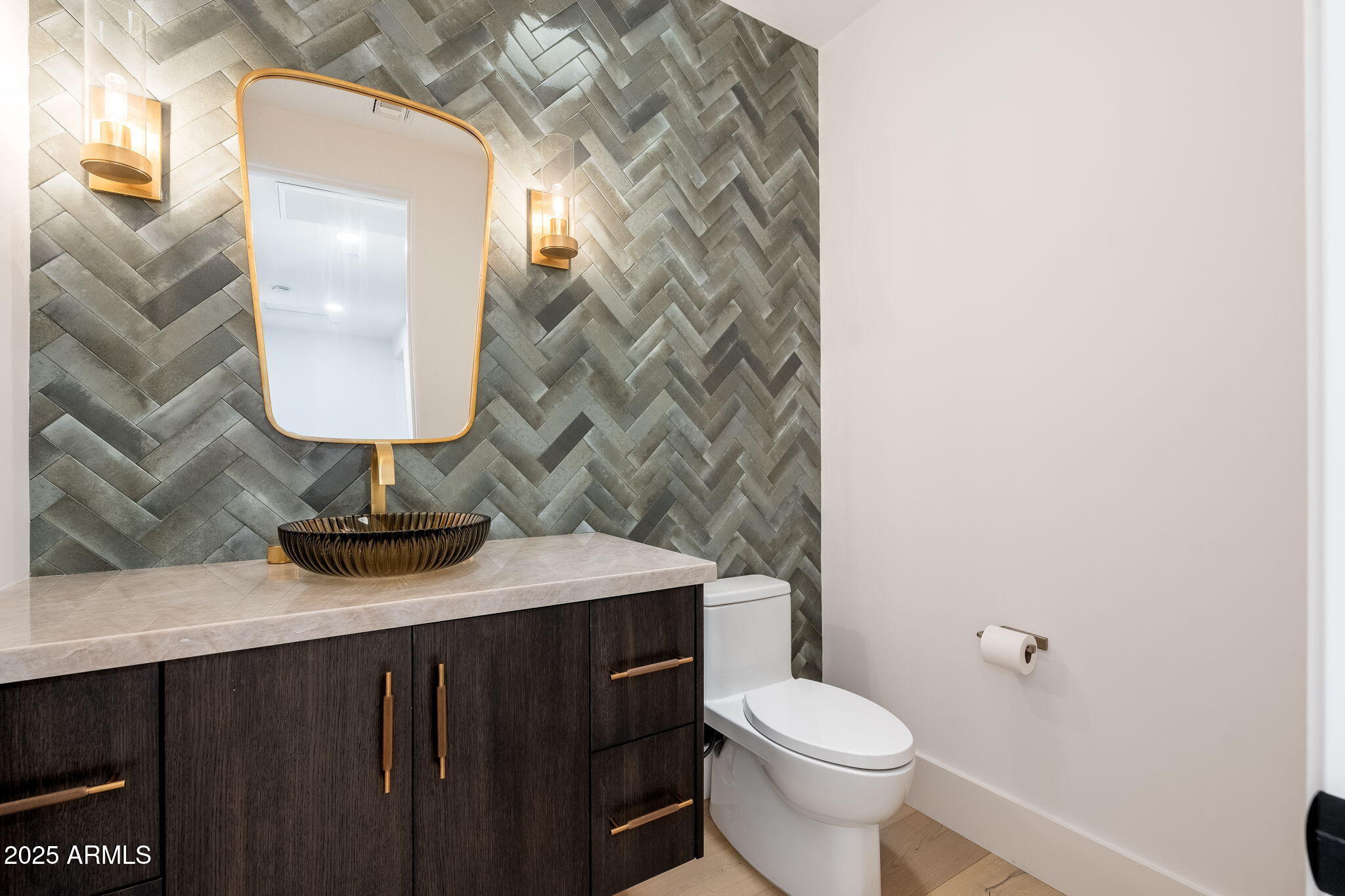 EAGLES GLEN - Residential