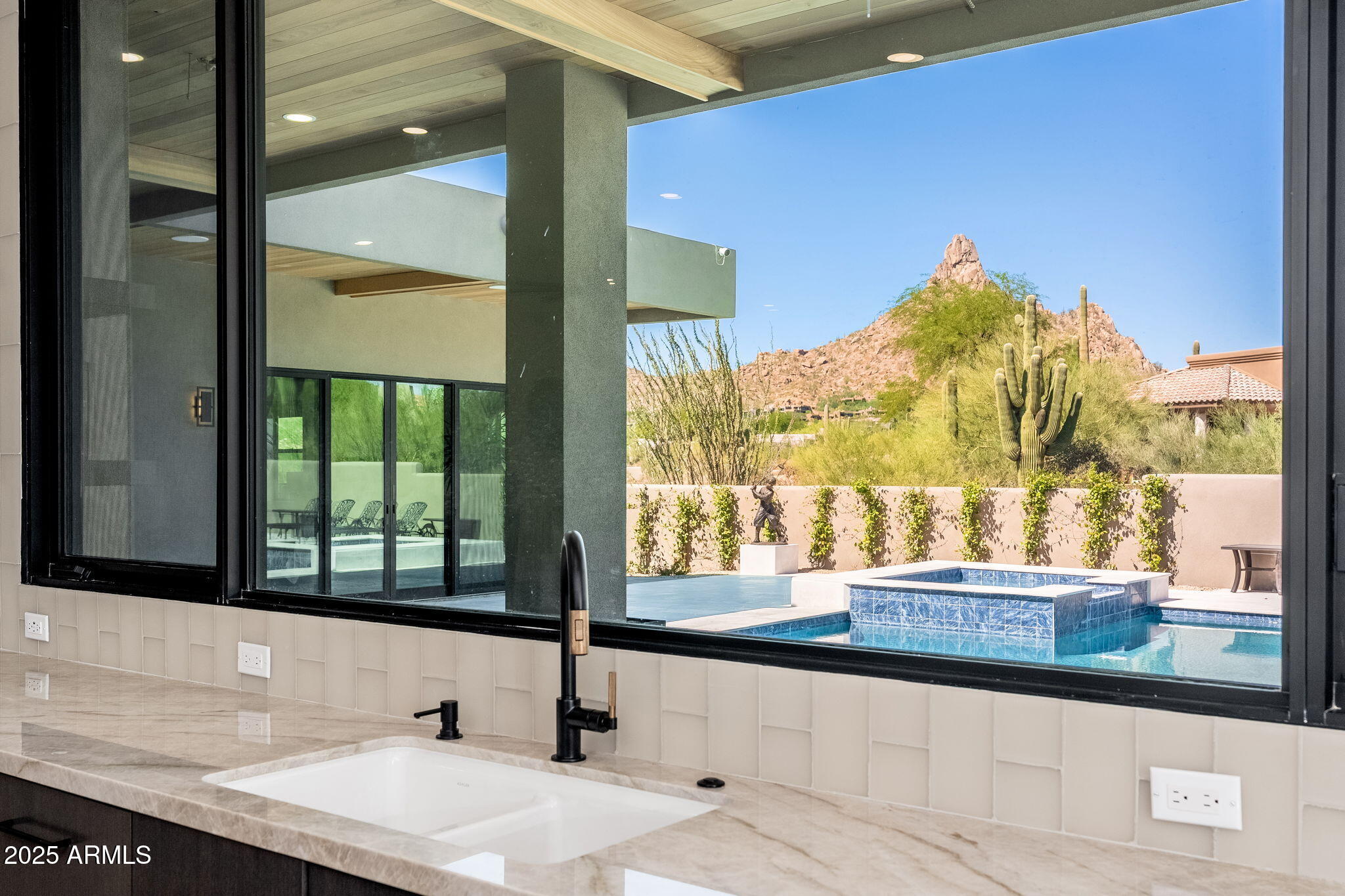 EAGLES GLEN - Residential