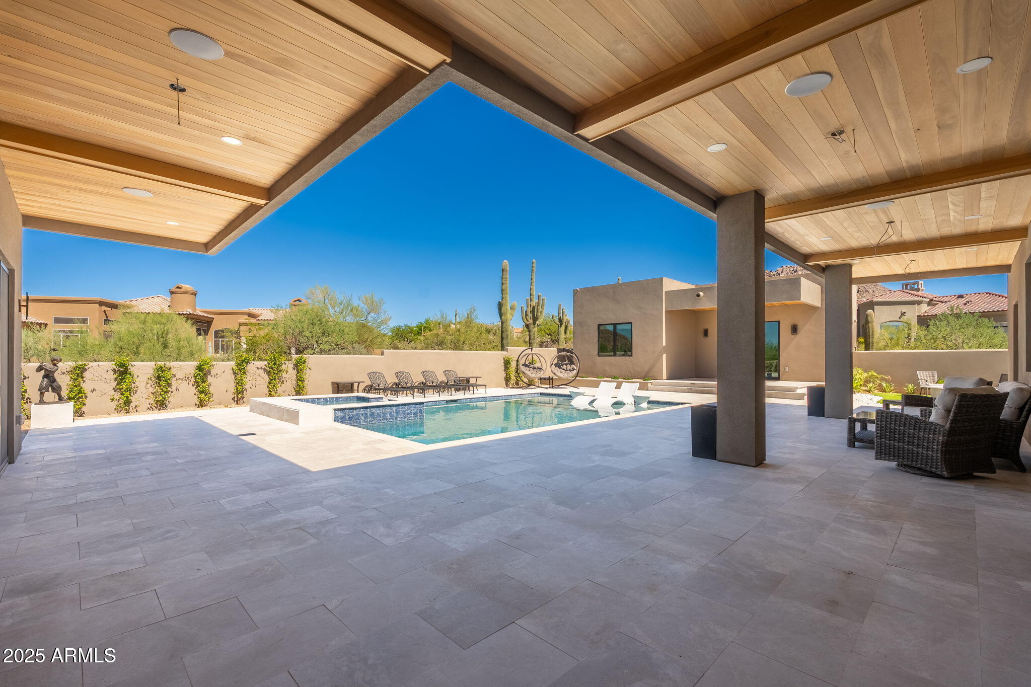 EAGLES GLEN - Residential