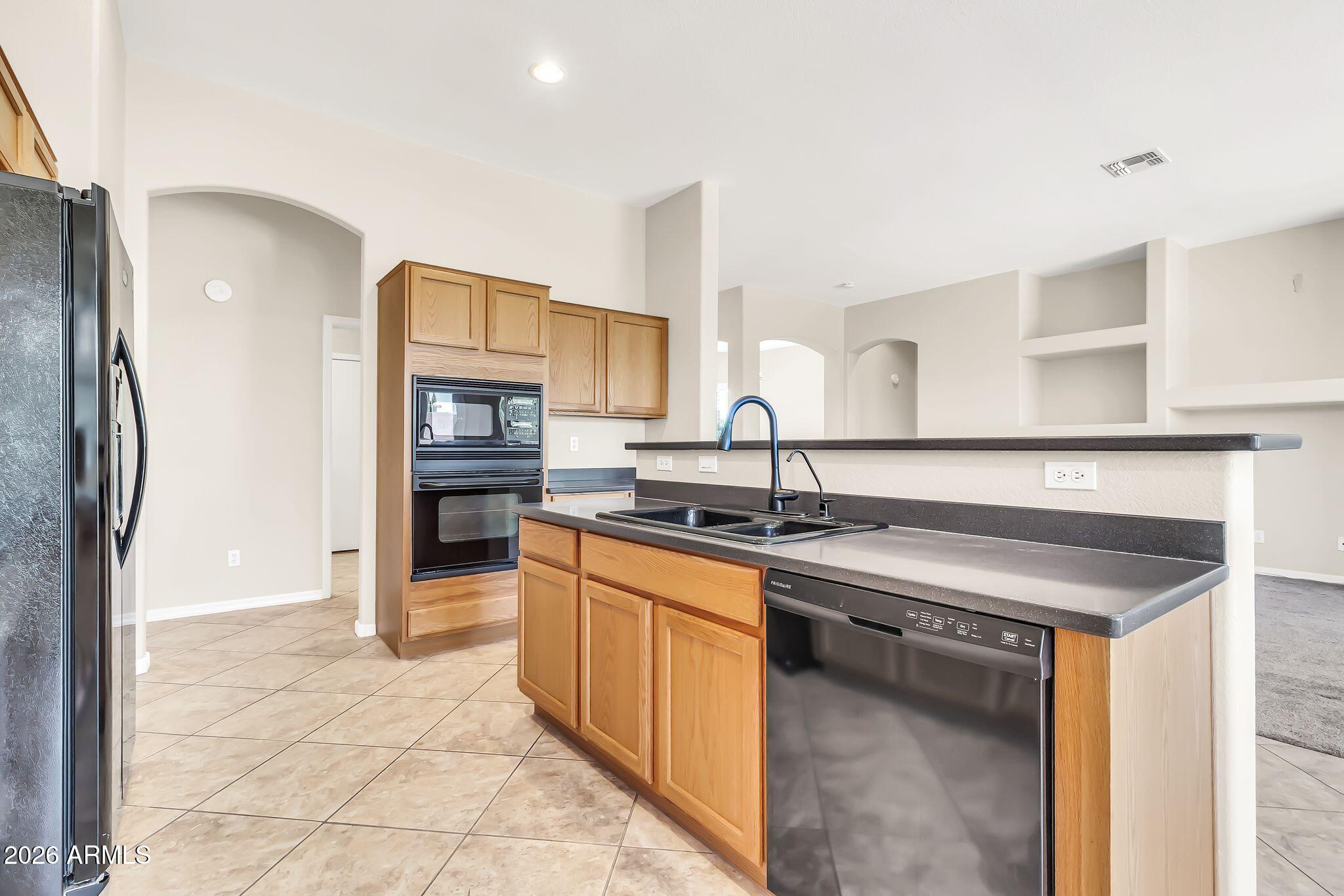 SPRINGFIELD LAKES BLOCK 4 - Residential