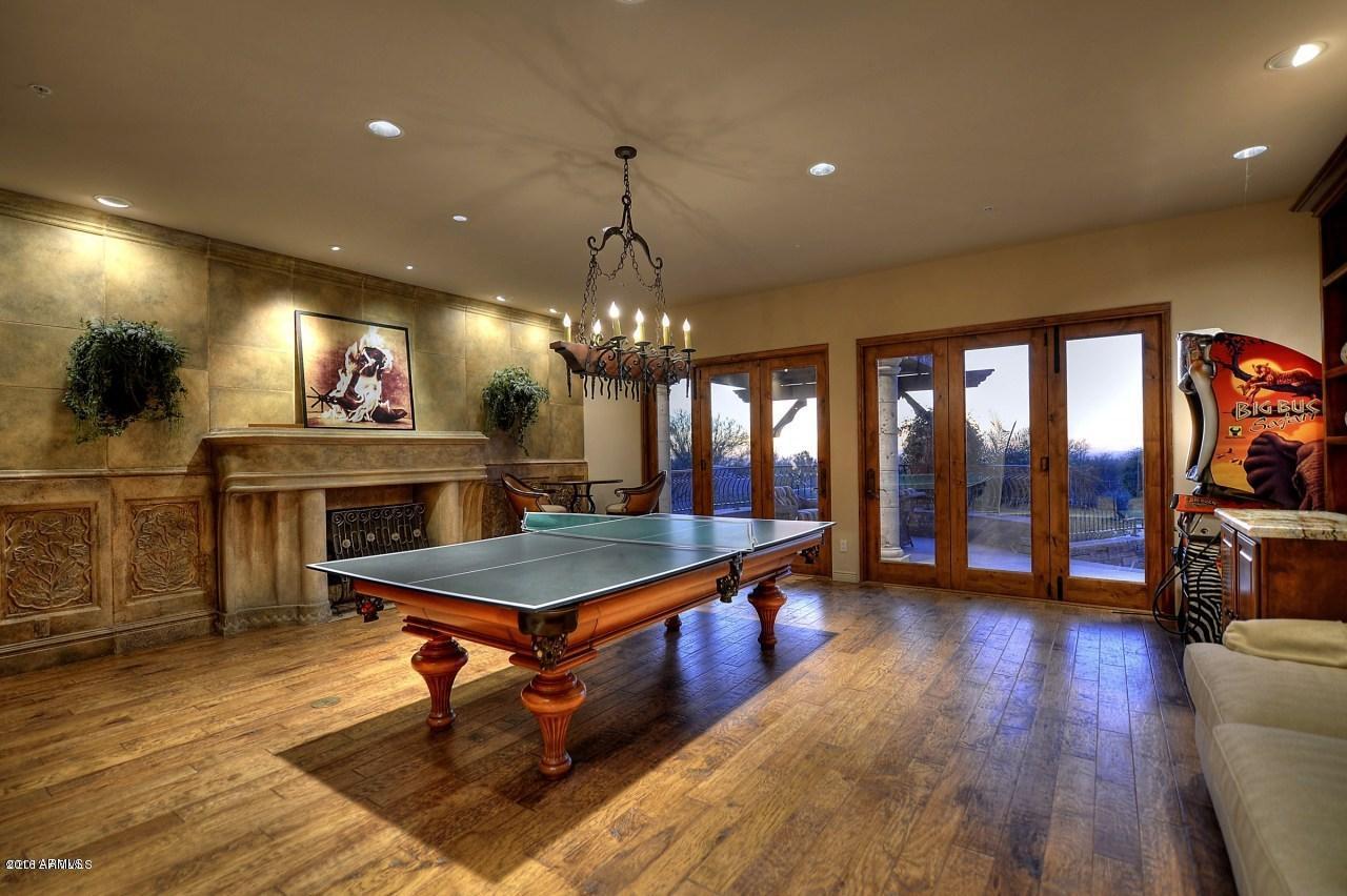 THE PEAK - Residential