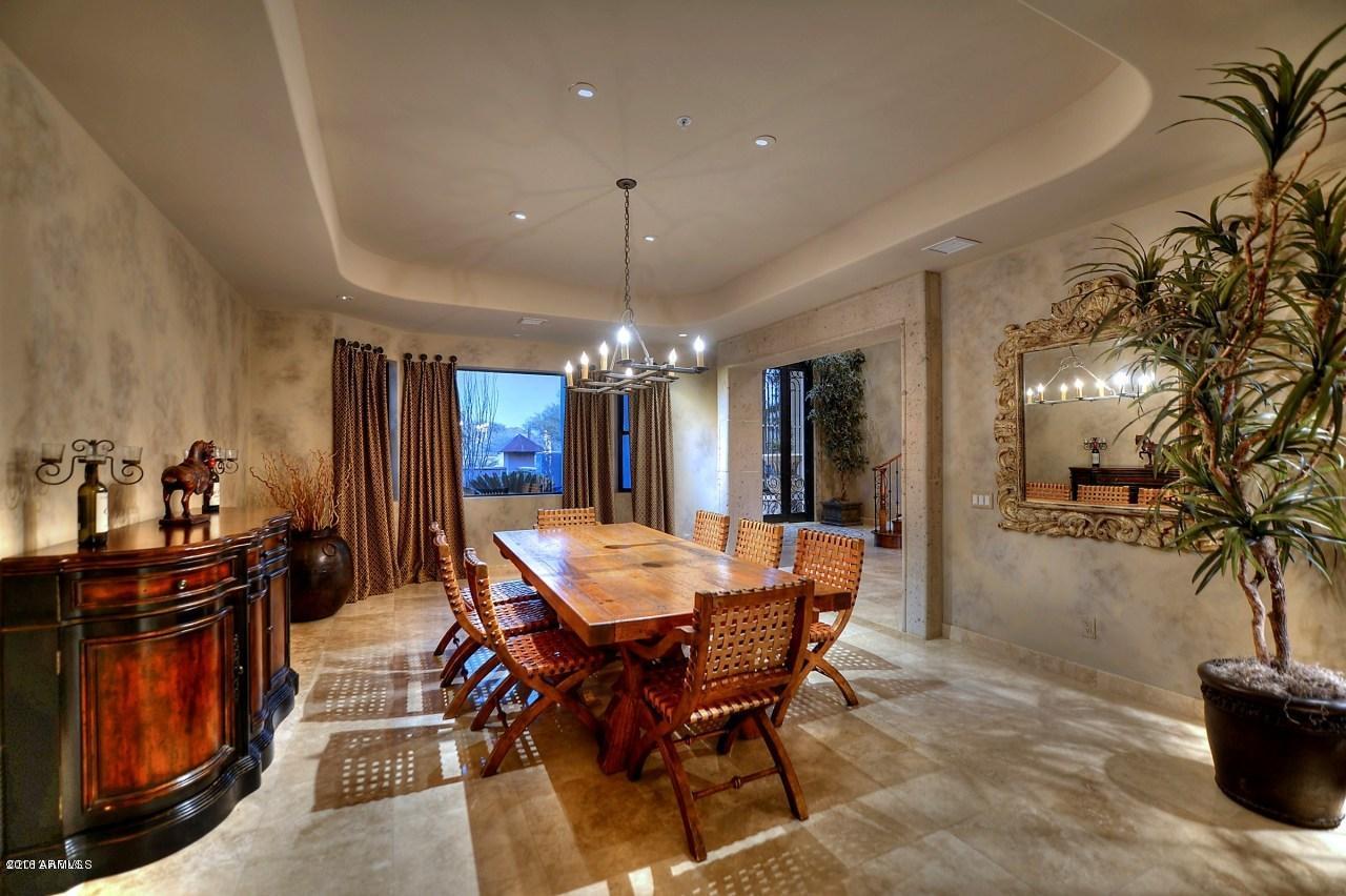 THE PEAK - Residential