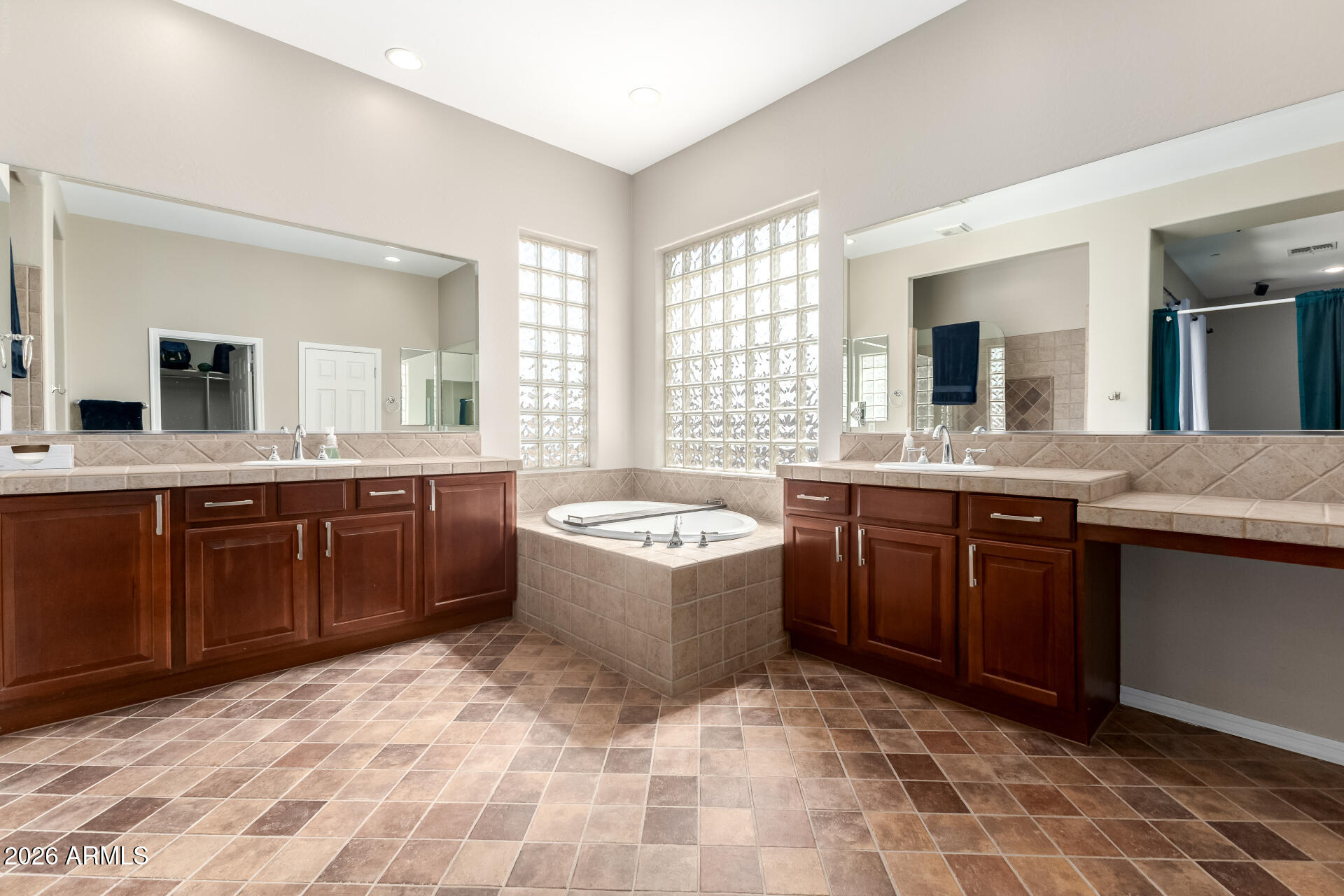 ANTHEM UNIT 81B - Residential