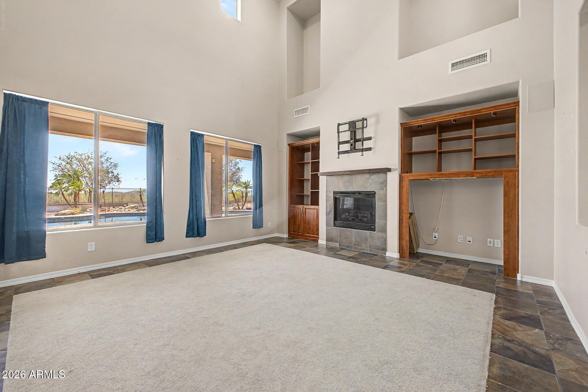 ANTHEM UNIT 81B - Residential