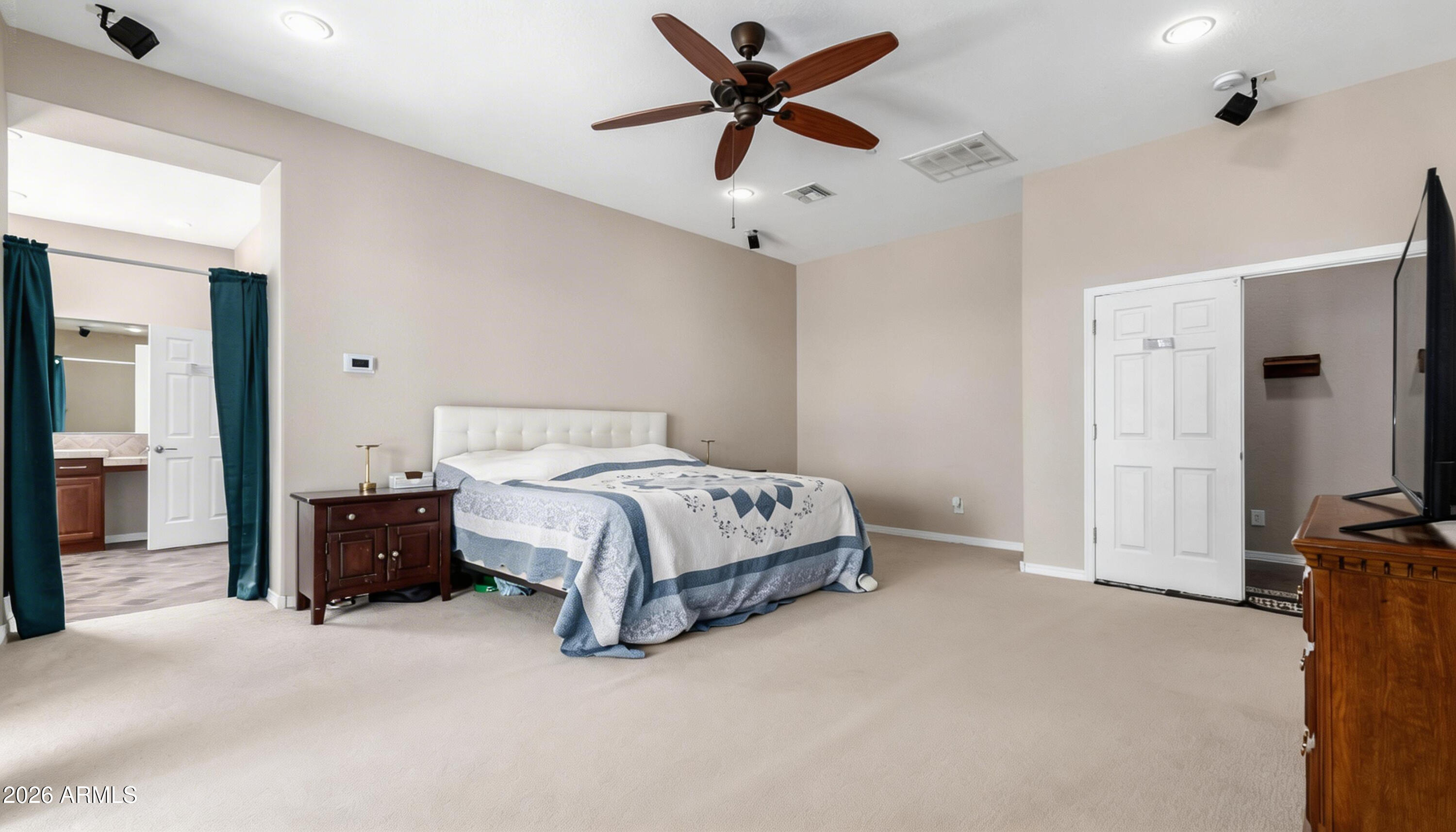 ANTHEM UNIT 81B - Residential
