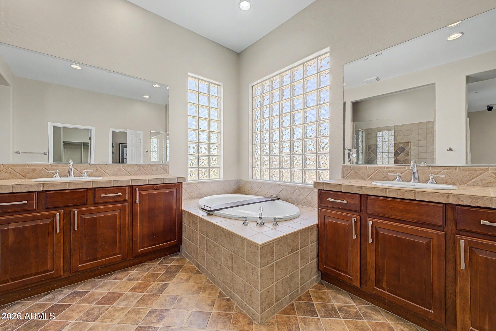 ANTHEM UNIT 81B - Residential