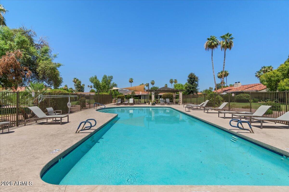 SANDPIPER SCOTTSDALE 4 - Residential