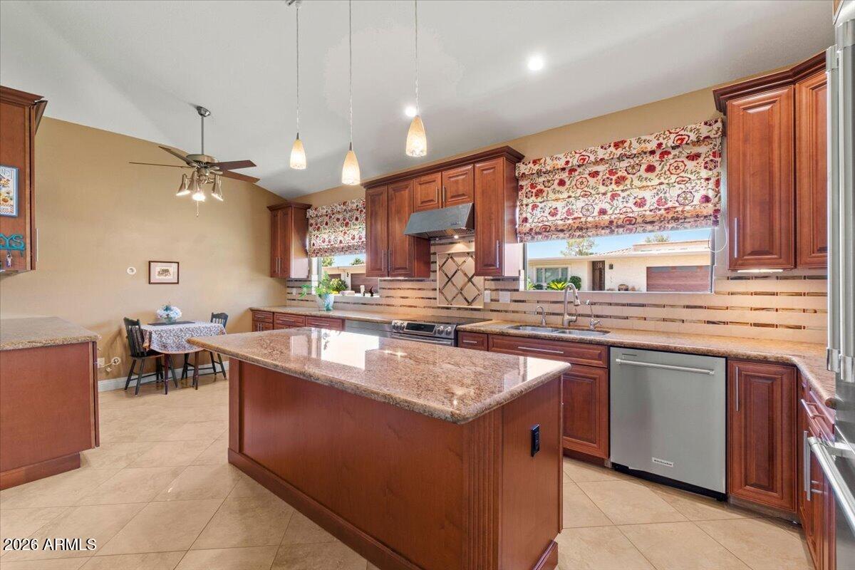 SANDPIPER SCOTTSDALE 4 - Residential