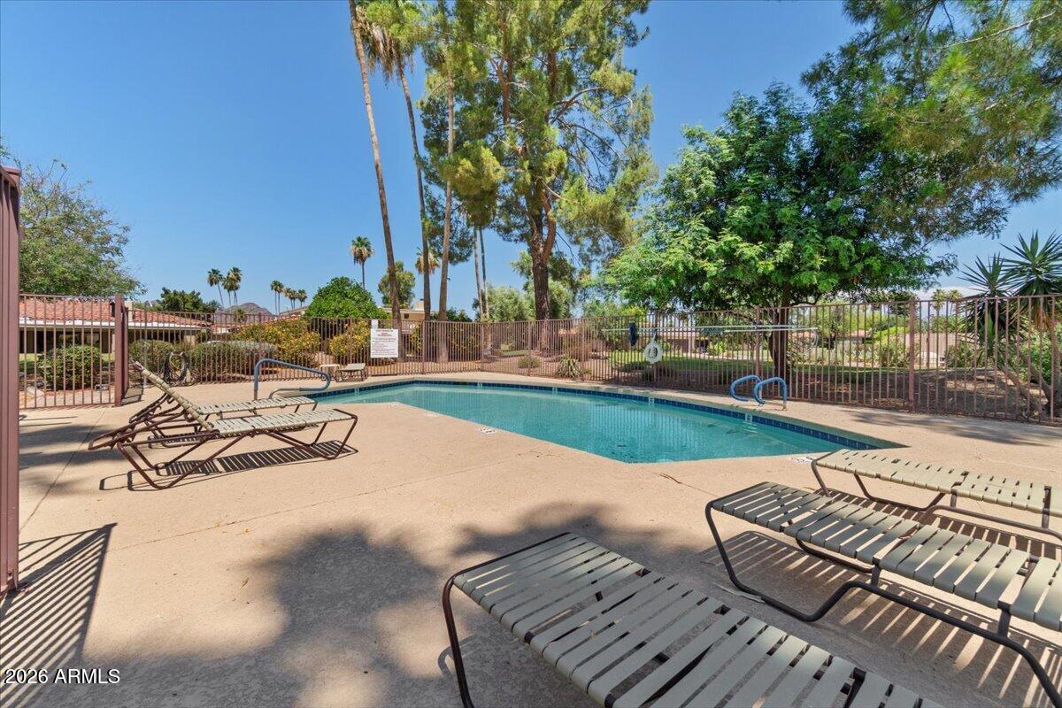 SANDPIPER SCOTTSDALE 4 - Residential
