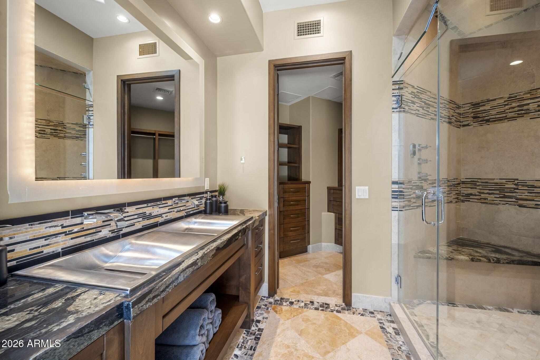 MONTANA DEL TESORO LOT 1-8 TR A-E - Residential