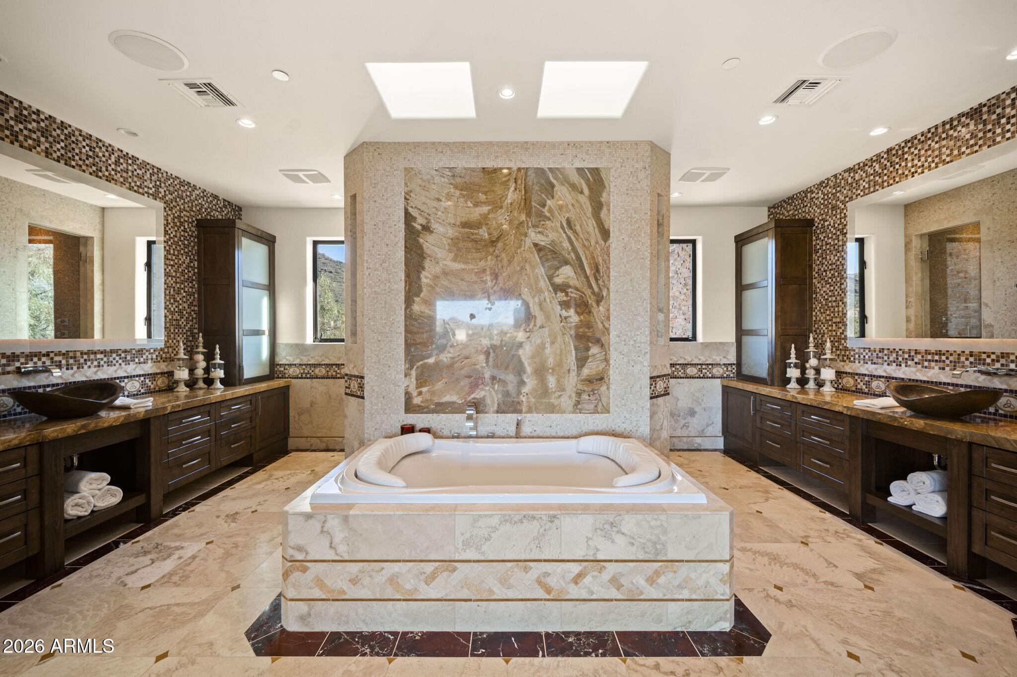 MONTANA DEL TESORO LOT 1-8 TR A-E - Residential