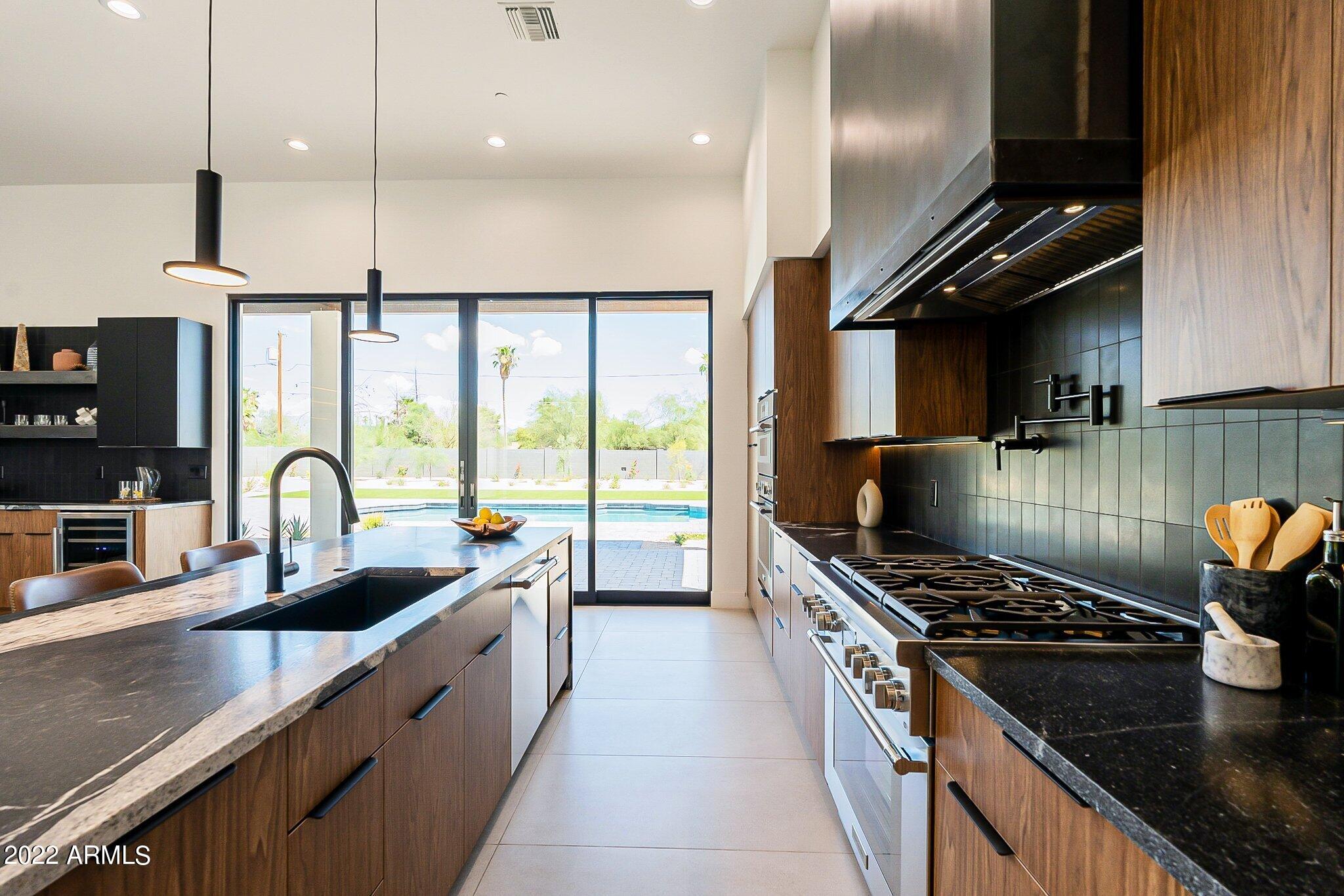 DESERT ESTATES 11 - Residential