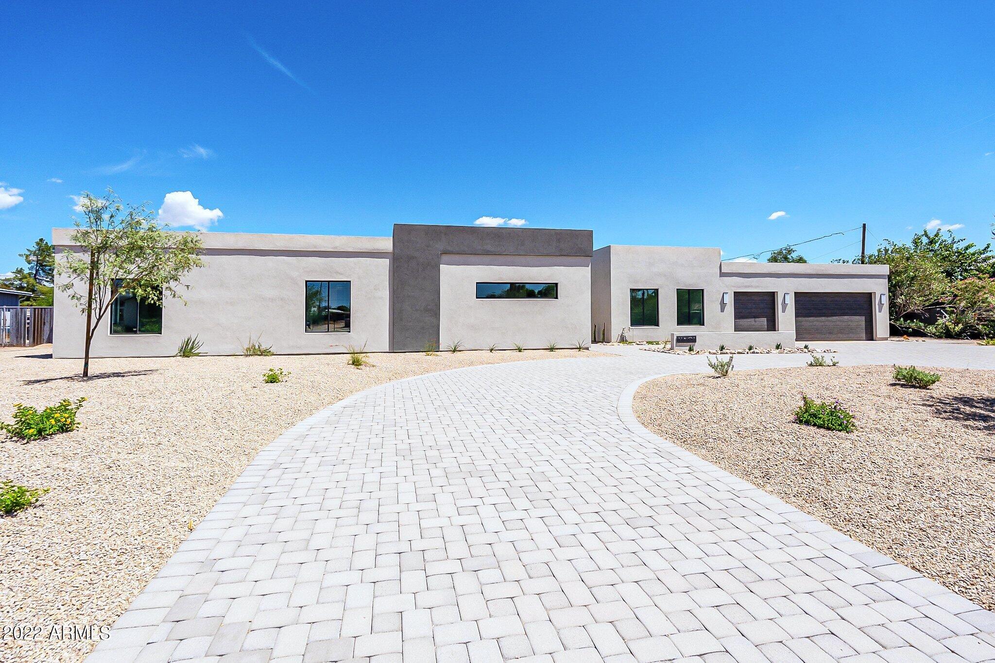 DESERT ESTATES 11 - Residential