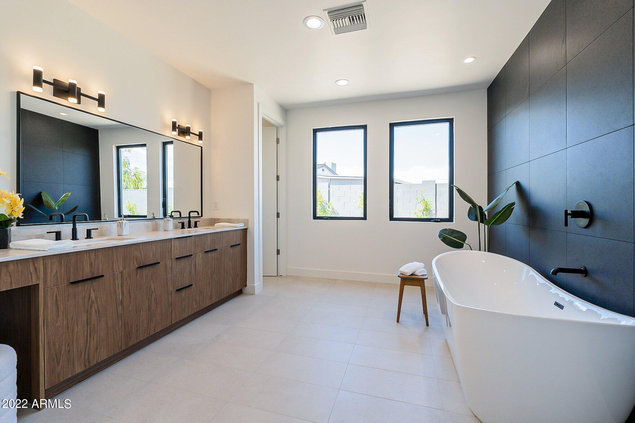DESERT ESTATES 11 - Residential
