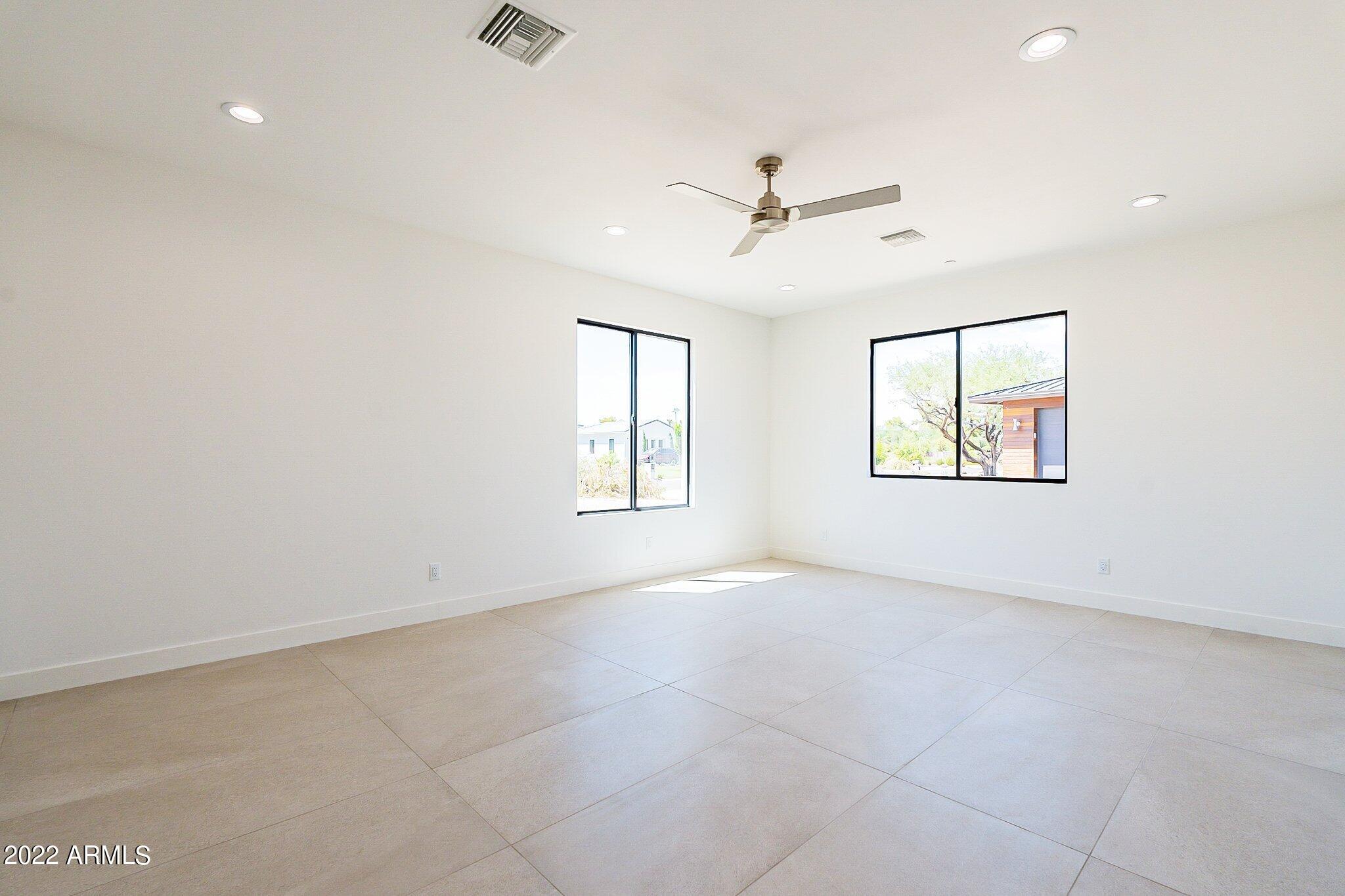 DESERT ESTATES 11 - Residential