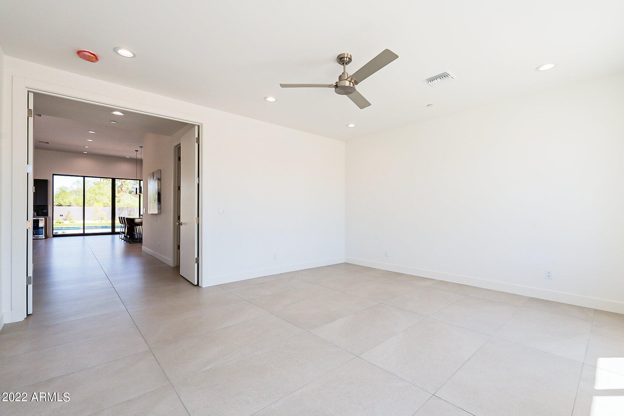 DESERT ESTATES 11 - Residential