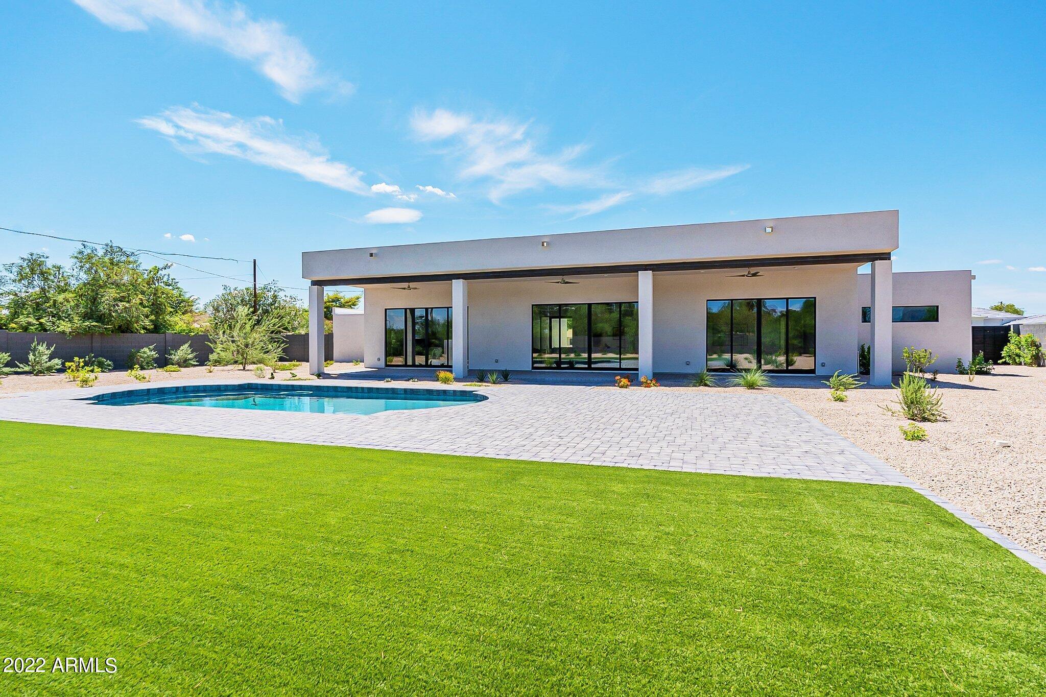 DESERT ESTATES 11 - Residential